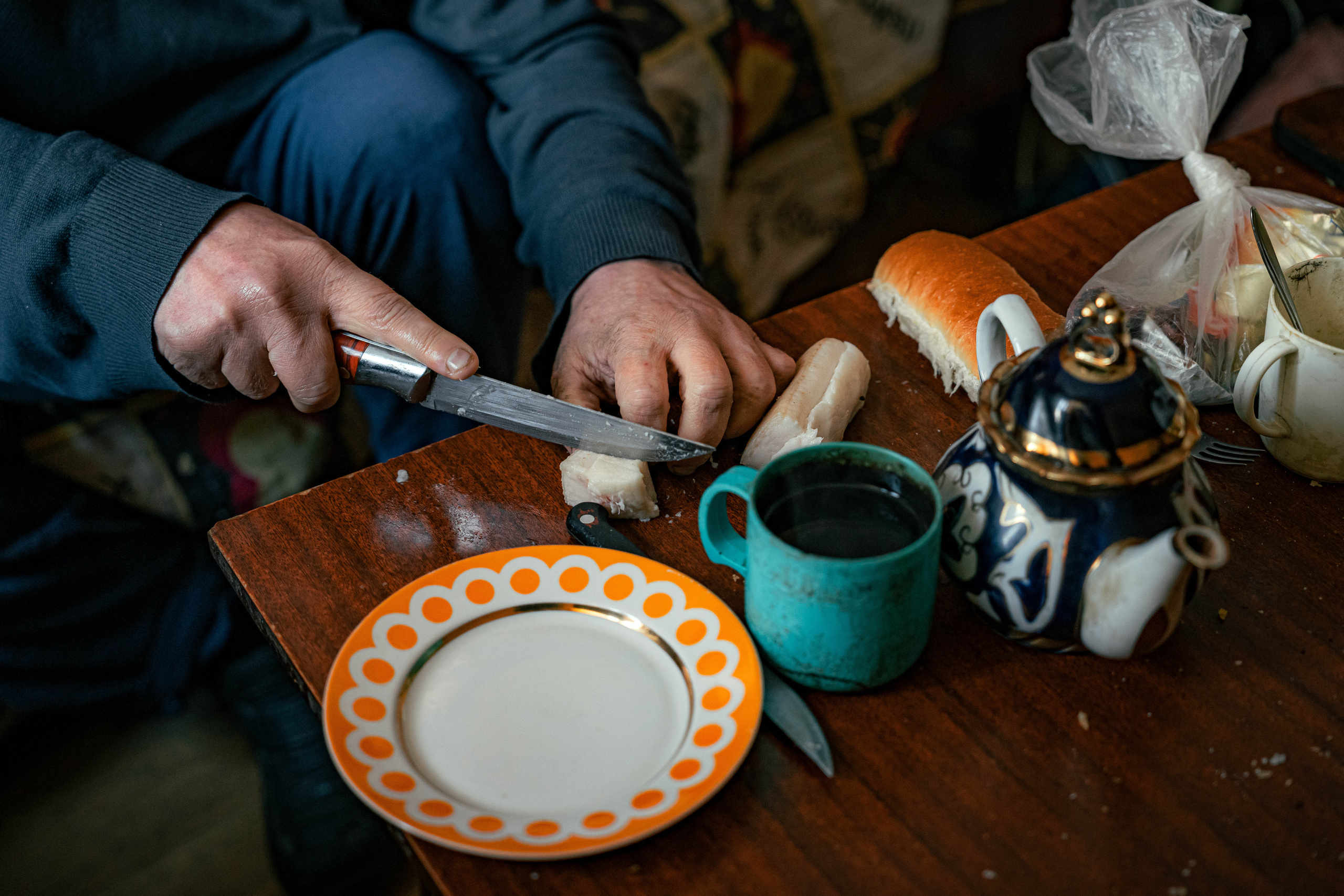 «Они, наверное, ждут, когда я сдохну»—Как выживают одинокие пенсионеры. Георгий Намазов | Фотограф в Ташкенте