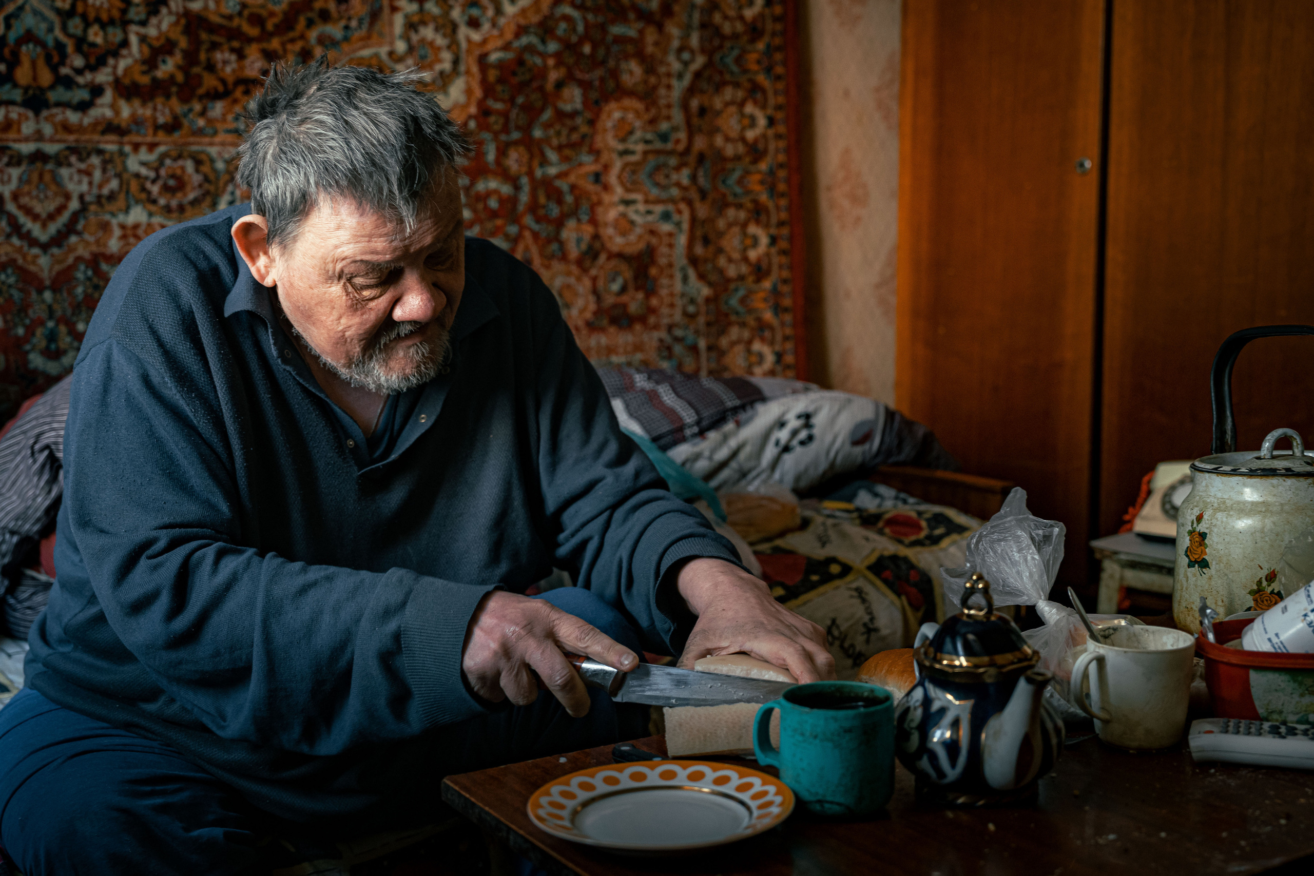 «Они, наверное, ждут, когда я сдохну»—Как выживают одинокие пенсионеры. Георгий Намазов | Фотограф в Ташкенте