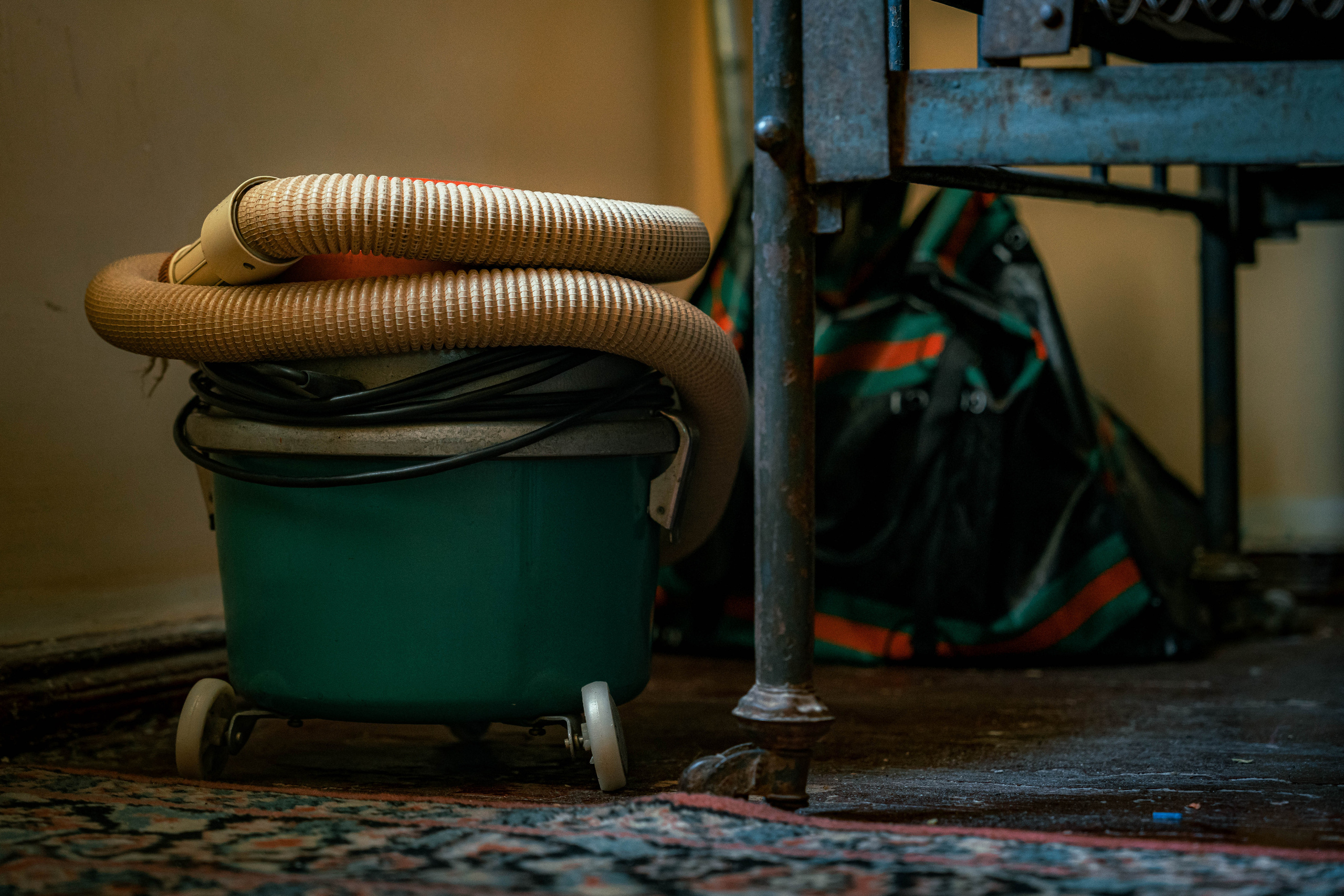 «Они, наверное, ждут, когда я сдохну»—Как выживают одинокие пенсионеры. Георгий Намазов | Фотограф в Ташкенте