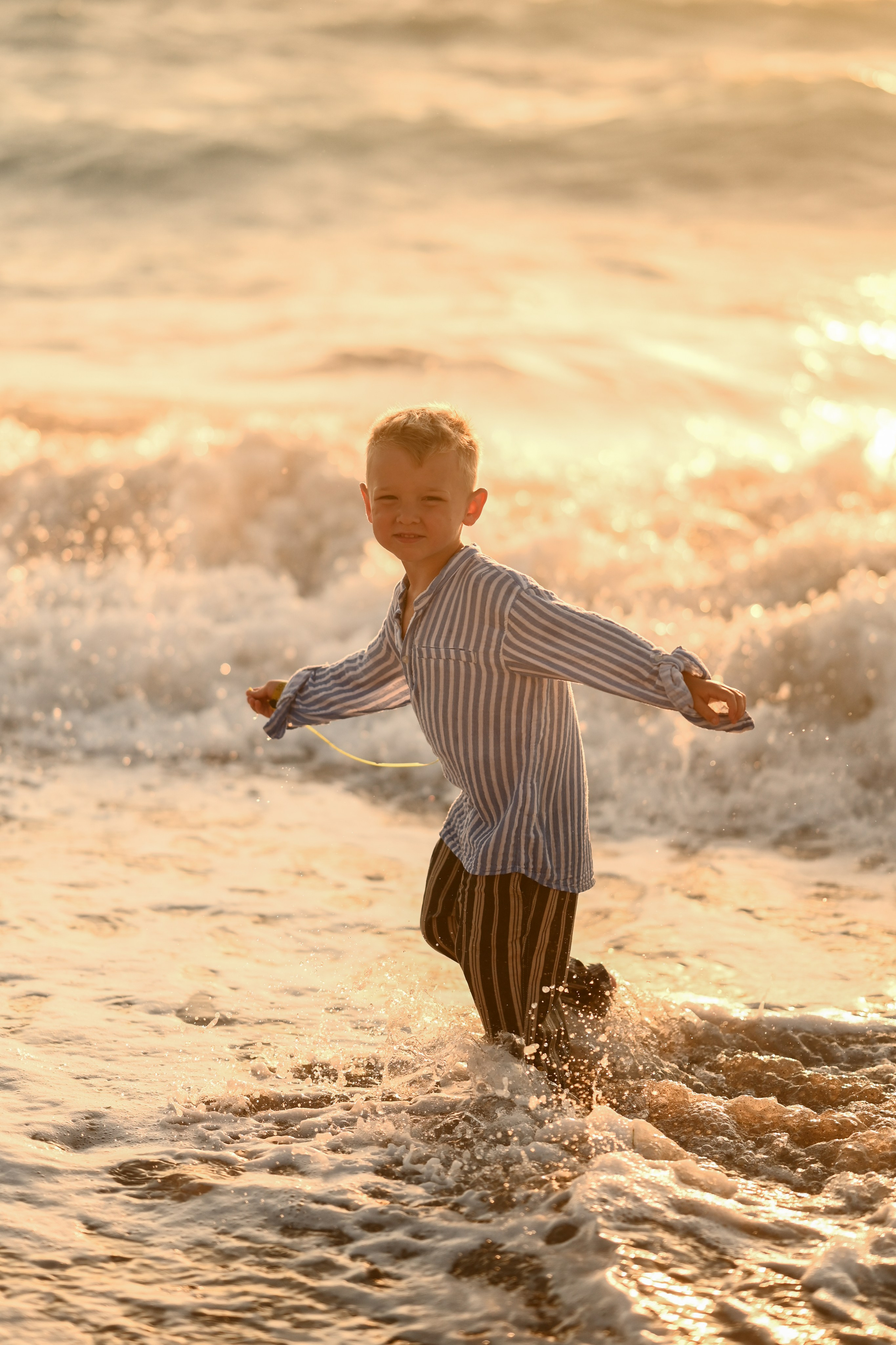 Family Photoshoot in Rhodes. Photographer in Rhodes Island