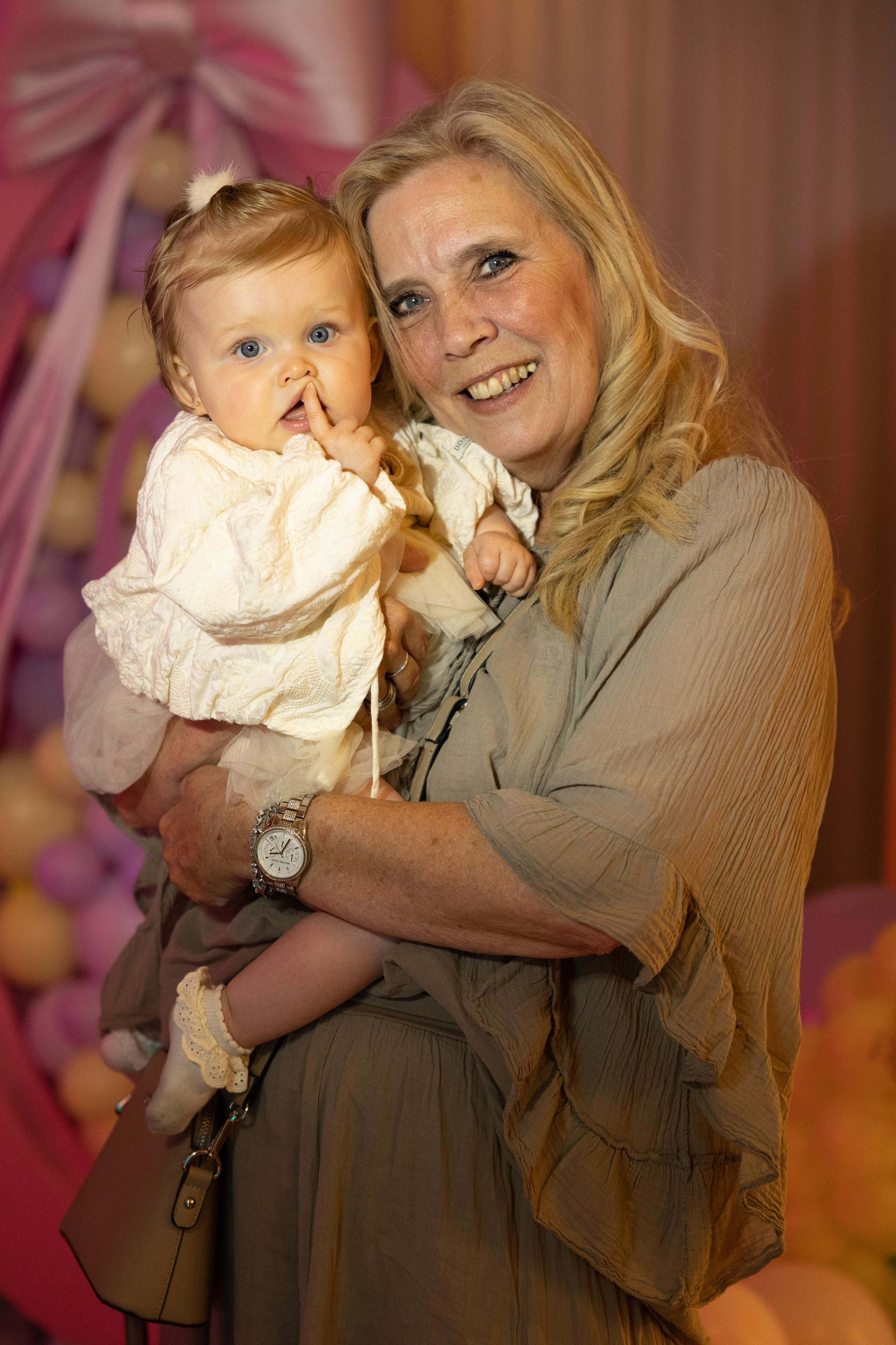 1 st Birthday. Portrait and Family Photographer in Netherlands
