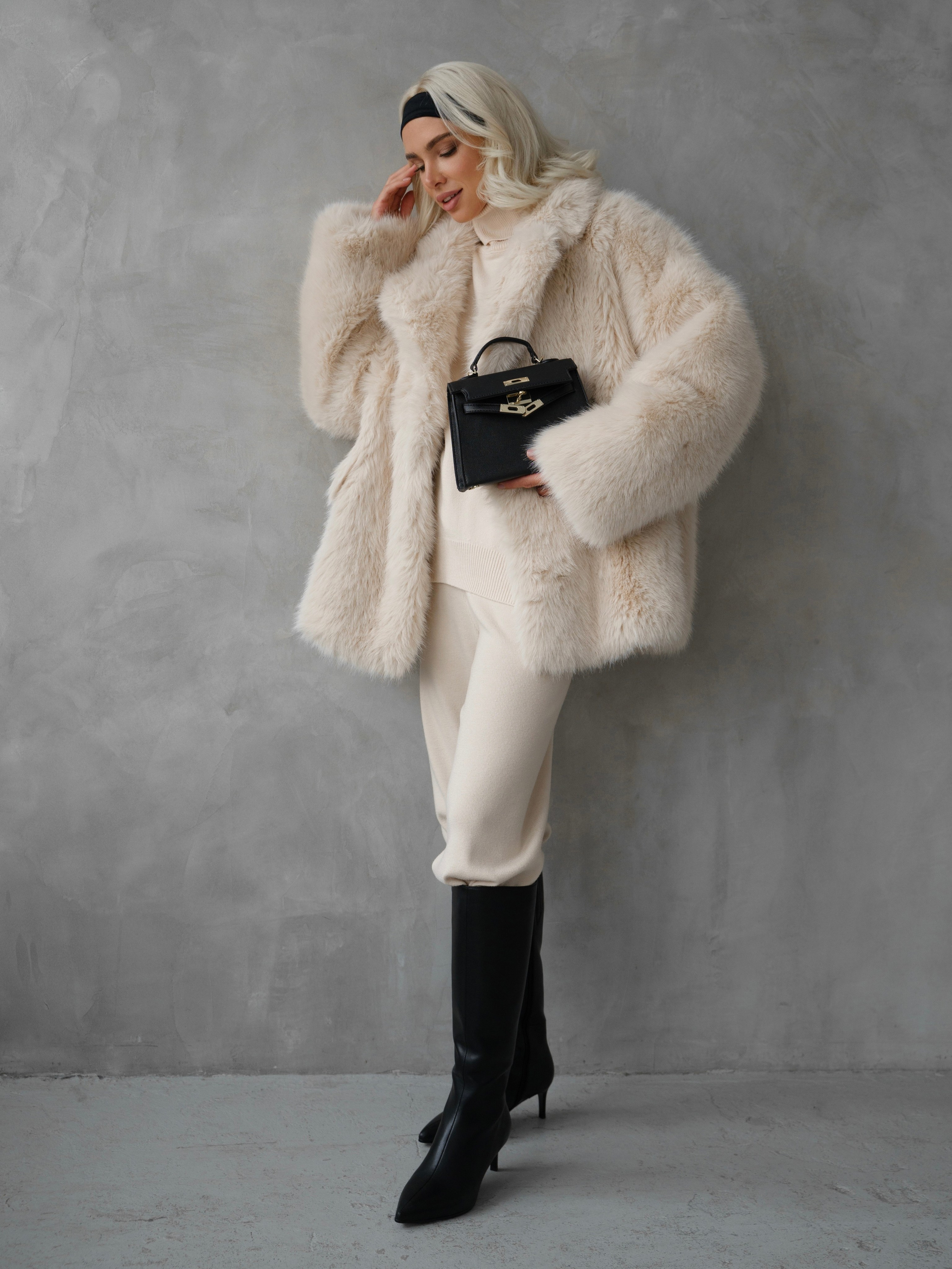 Winter lookbook WanMei. Stylist