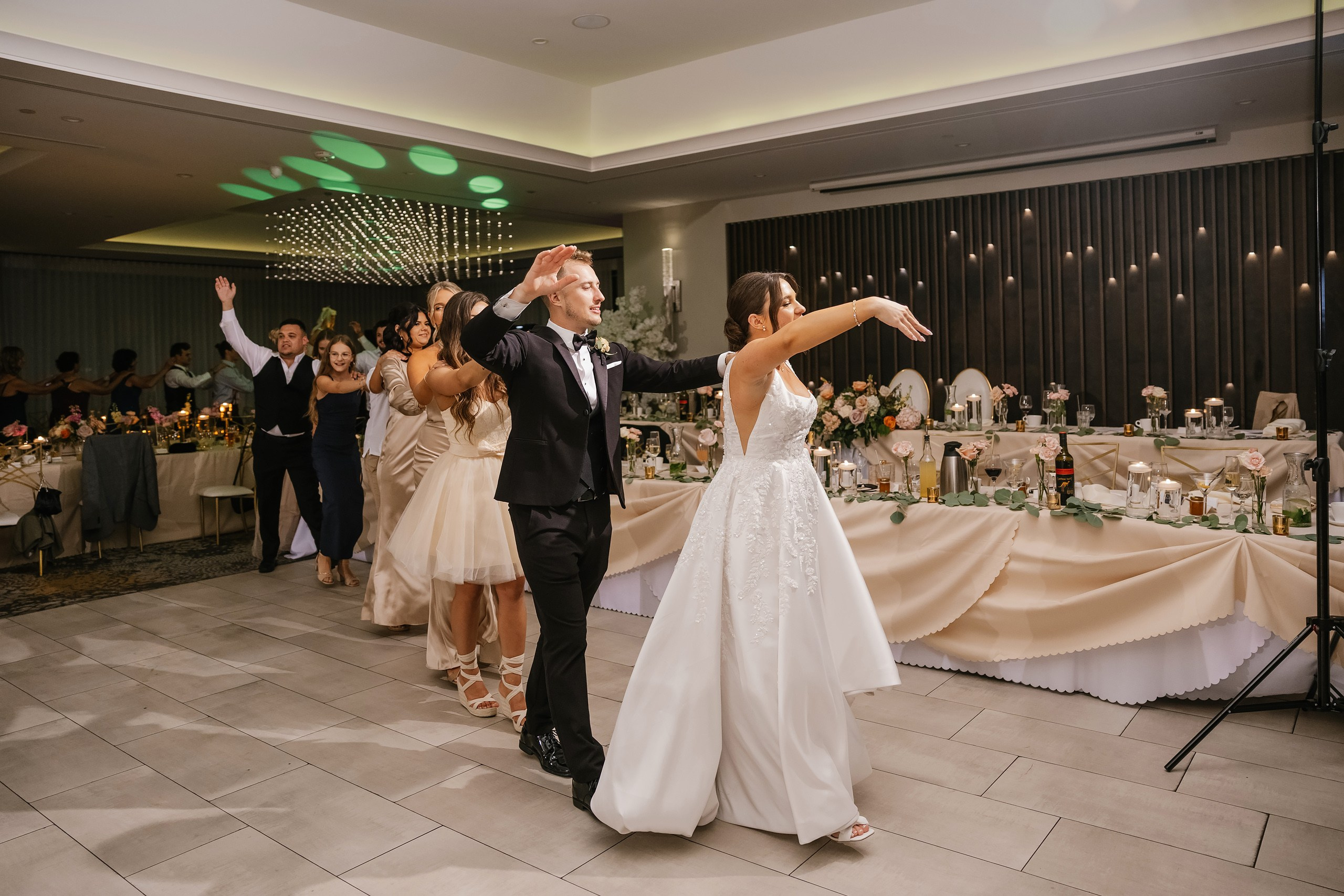 09.06.2025 Wedding. Wedding family event photographer in Chicago Nick Yushevich