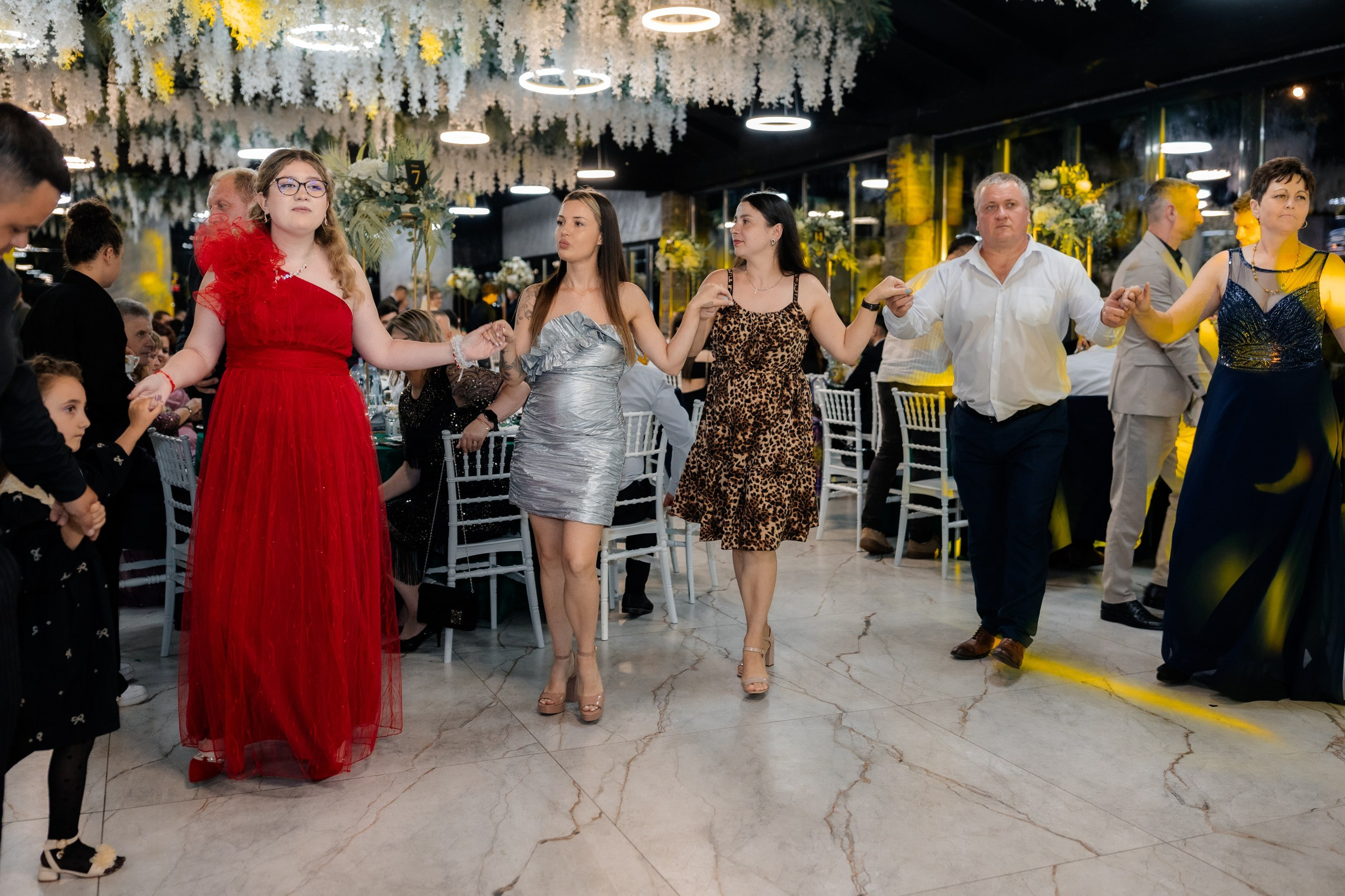 * fotograf stare civilă Siret* fotograf Bucovina* fotograf nuntă Suceava* fotograf Iași Botoșani* stare civilă tradițională* ie românească nuntă* AlinoFotoStudio* fotograf Andrei și Andreea- Alin Chirilă fotograf – stare civilă Siret, Suceava, Andrei și Andreea în ie tradițională, poveste spusă prin fotografiefotograf stare civilă Siret Suceava Alin Chirilă – miri îmbrăcați în costum tradițional bucovineanAlin Chirilă fotograf nuntă Siret Suceava – stare civilă autentică în Bucovina, emoții realefotograf Siret Suceava Alin Chirilă – Andrei și Andreea la starea civilă în ie tradiționalăstare civilă Siret fotograf Alin Chirilă – cadre naturale cu miri în costum popular din Bucovinafotograf nuntă Siret Suceava Alin Chirilă – povestitor prin fotografie, moment emoționant la starea civilăAlin Chirilă fotograf stare civilă Siret – iubire autentică surprinsă în stil documentarfotograf Bucovina Siret Alin Chirilă – stare civilă în ie tradițională, cadre pline de emoțieAlin Chirilă fotograf Suceava – Andrei și Andreea spun DA la starea civilă în Siretfotograf stare civilă Suceava Siret Alin Chirilă – poveste de iubire în stil tradițional românesc - Alin Chirilă fotograf profesionist, AlinoFotoStudio, fotograf evenimente Siret, Suceava County, Iași, Bacău County, Botoșani, Neamț County, fotograf nunți, botezuri, cununii civile, portrete și momente autentice surprinse elegant.- Alin Chirilă surprinde momente elegante de nuntă și evenimente speciale prin AlinoFotoStudio, fotograf disponibil în Siret, Suceava County, Iași, Bacău County, Botoșani și Neamț County, specializat în nunți, botezuri și cununii civile. - Alin Chirilă fotograf profesionist, AlinoFotoStudio, fotograf nuntă și evenimente în Siret, Suceava, Iași, Bacău, Botoșani și Piatra Neamț, fotograf nunți, botezuri, cununie civilă, ședințe foto, trash the dress, logodnă, familie, portrete și fotografii autentice. - AlinoFotoStudio by Alin Chirilă, fotograf evenimente premium în Suceava County, Iași County, Bacău County, Botoșani County și Neamț County, fotograf de familie, fotograf ceremonii religioase, petreceri și momente emoționante. - Alin Chirilă fotograf, povestitor prin fotografie, servicii foto profesionale pentru mireasă, mire, pregătiri nuntă, biserică, restaurant, valsul mirilor, tradiții românești și amintiri de neuitat în Moldova.