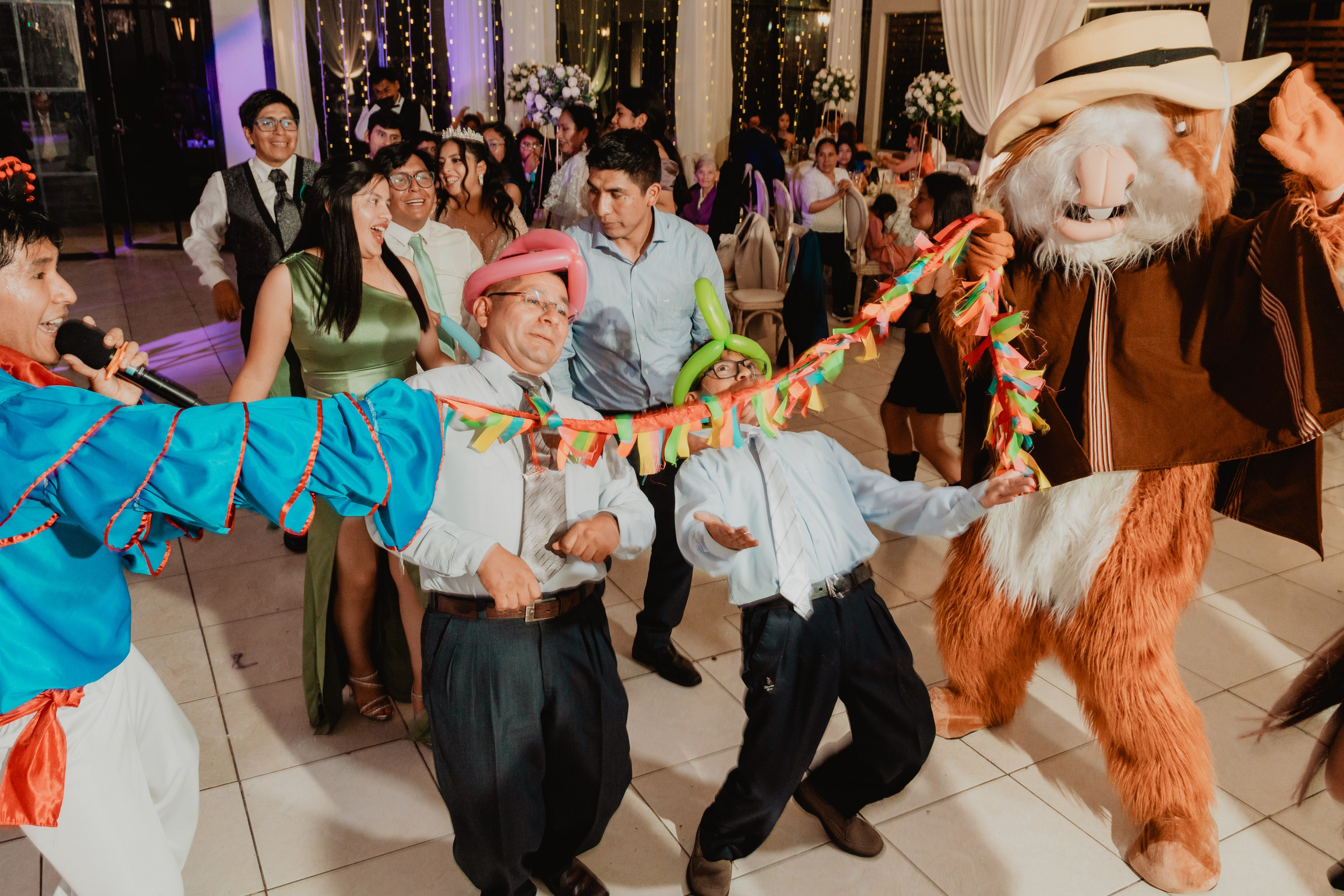 FERNANDO + MARIBEL | BODA RELIGIOSA. Studio KVTA | Fotografía y Video de Bodas en Arequipa