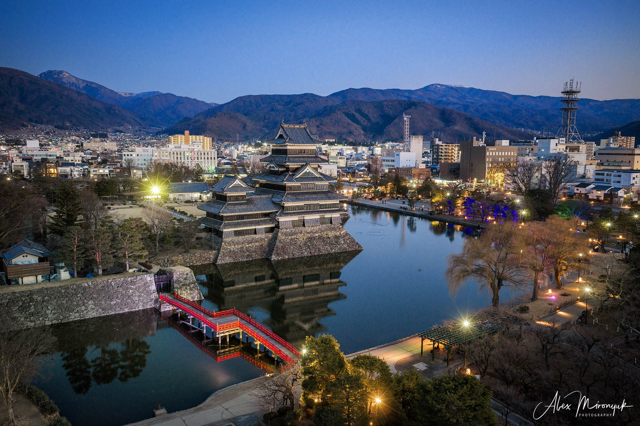 Winter Japan: Snow Monkeys, Castles & Timeless Villages. Pet, Senior, Landscape, portrait studio, photographer in Miami and Sou