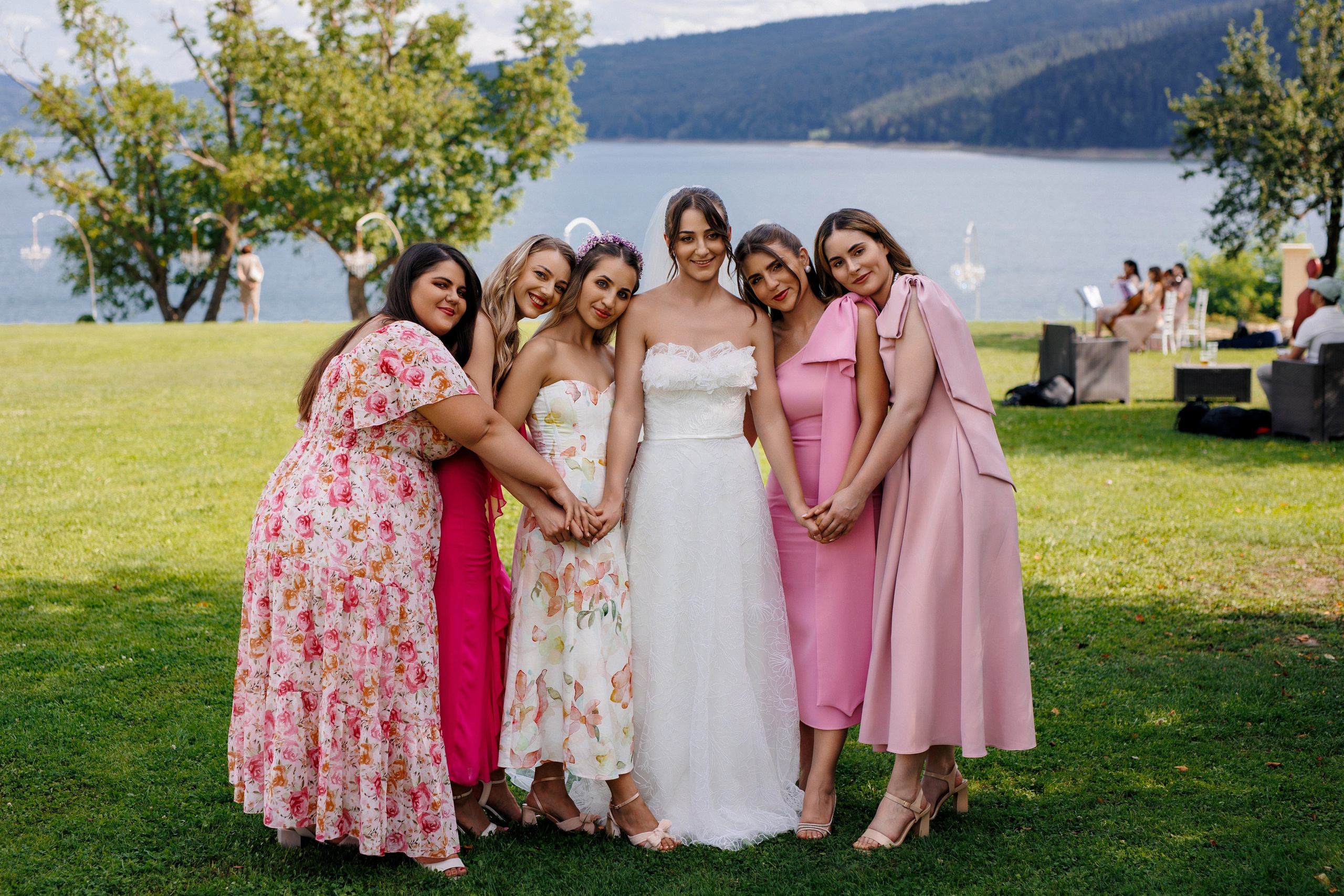 Wedding Photographer, based in Iasi, Romania, but will travel all over the globe to make sure you look amazing in all your wedding photos