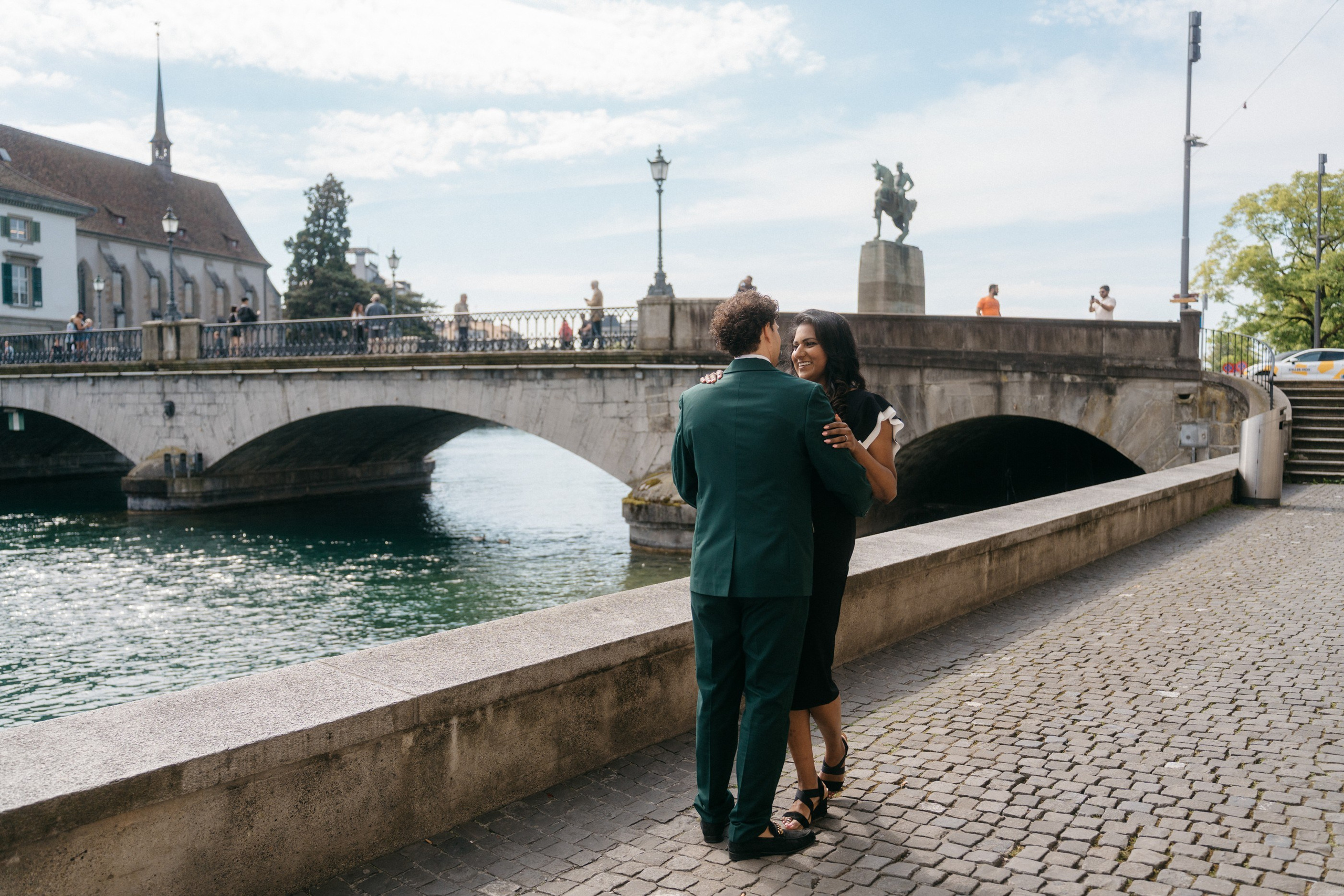 Zurich Stadthaus. Wedding photograper — Alex Popov photography Germany, Switzerland, Italy, France. Based in Stuttgart