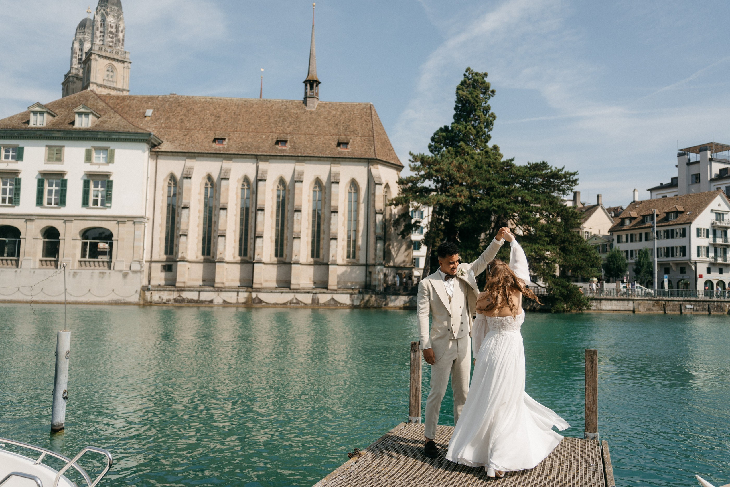 Zurich Stadthaus. Wedding photograper — Alex Popov photography Germany, Switzerland, Italy, France. Based in Stuttgart