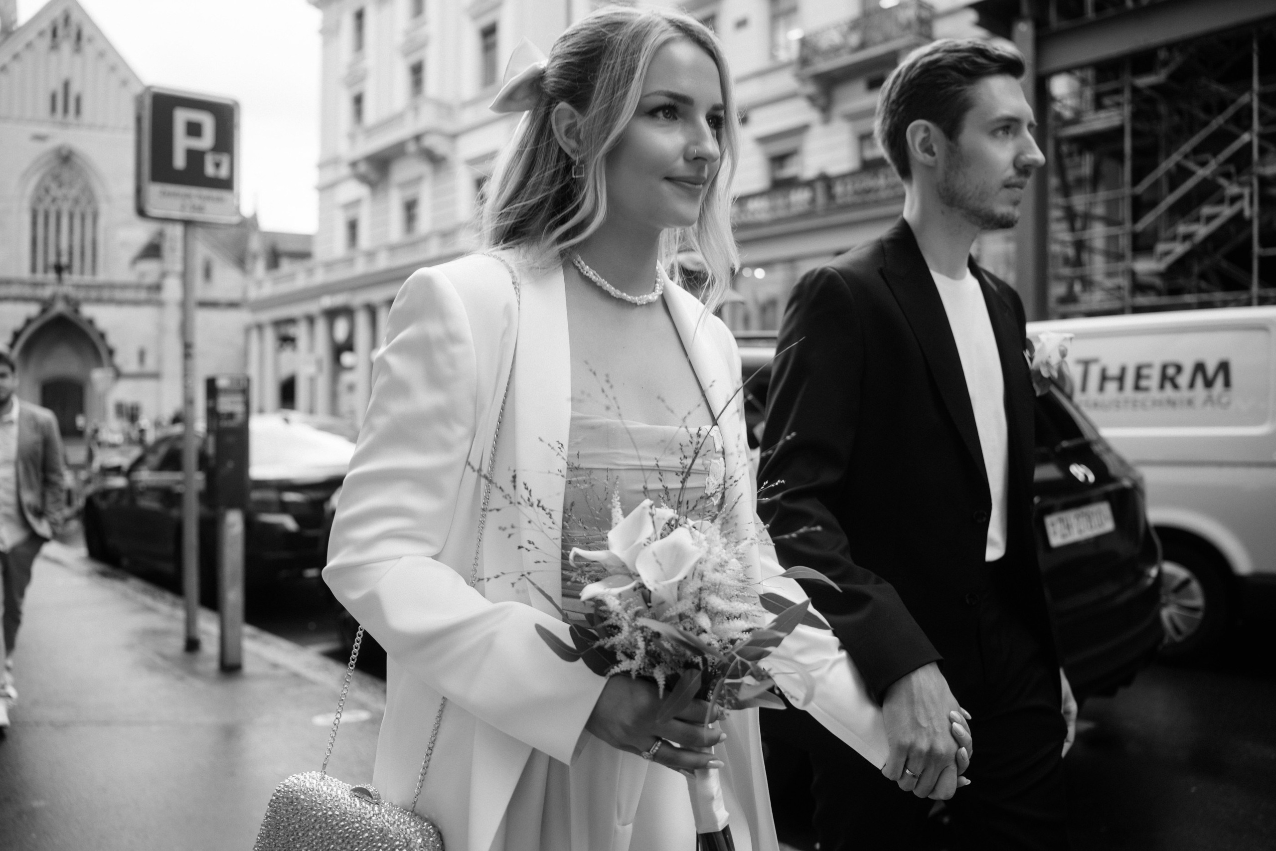 Zurich Stadthaus. Wedding photograper — Alex Popov photography Germany, Switzerland, Italy, France. Based in Stuttgart