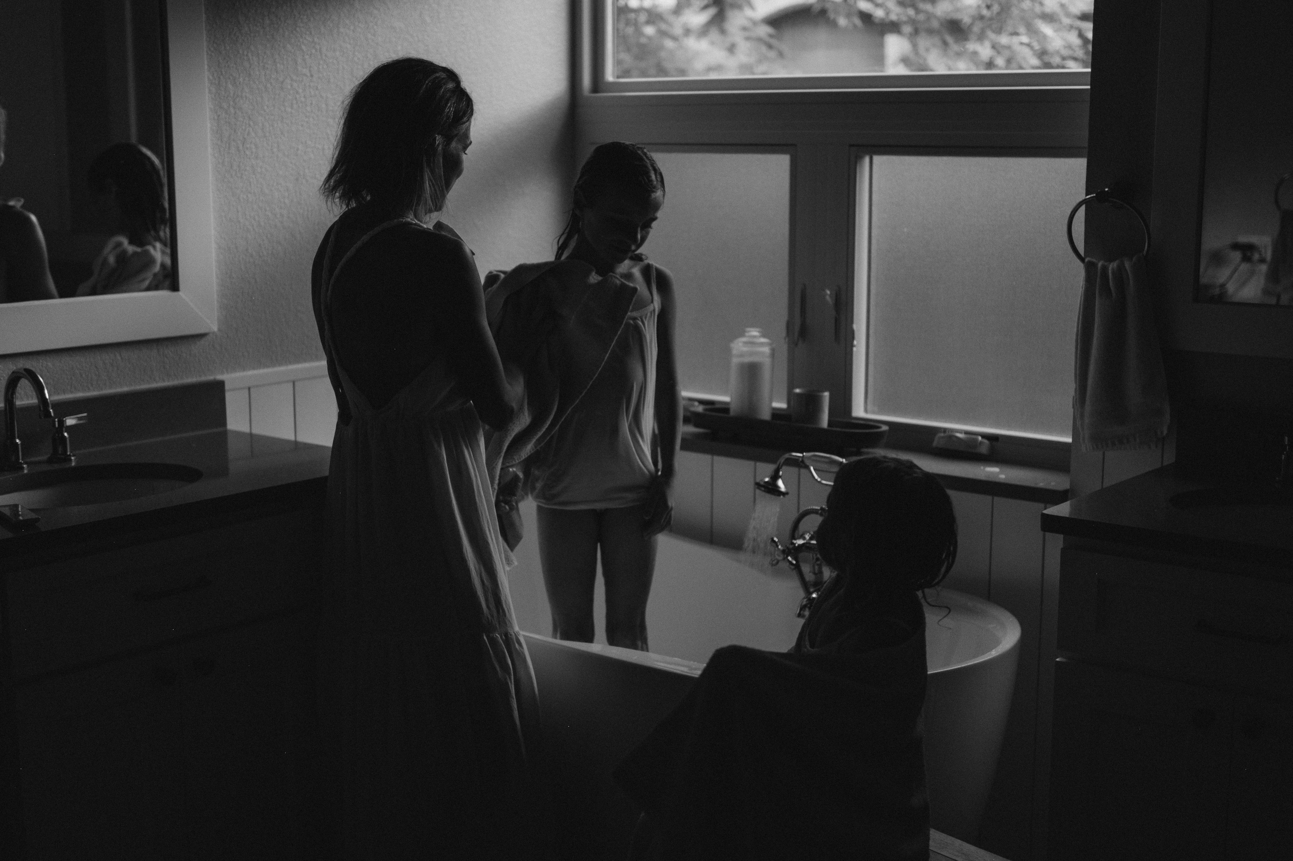 Bubble Bath. Lens Captures Life