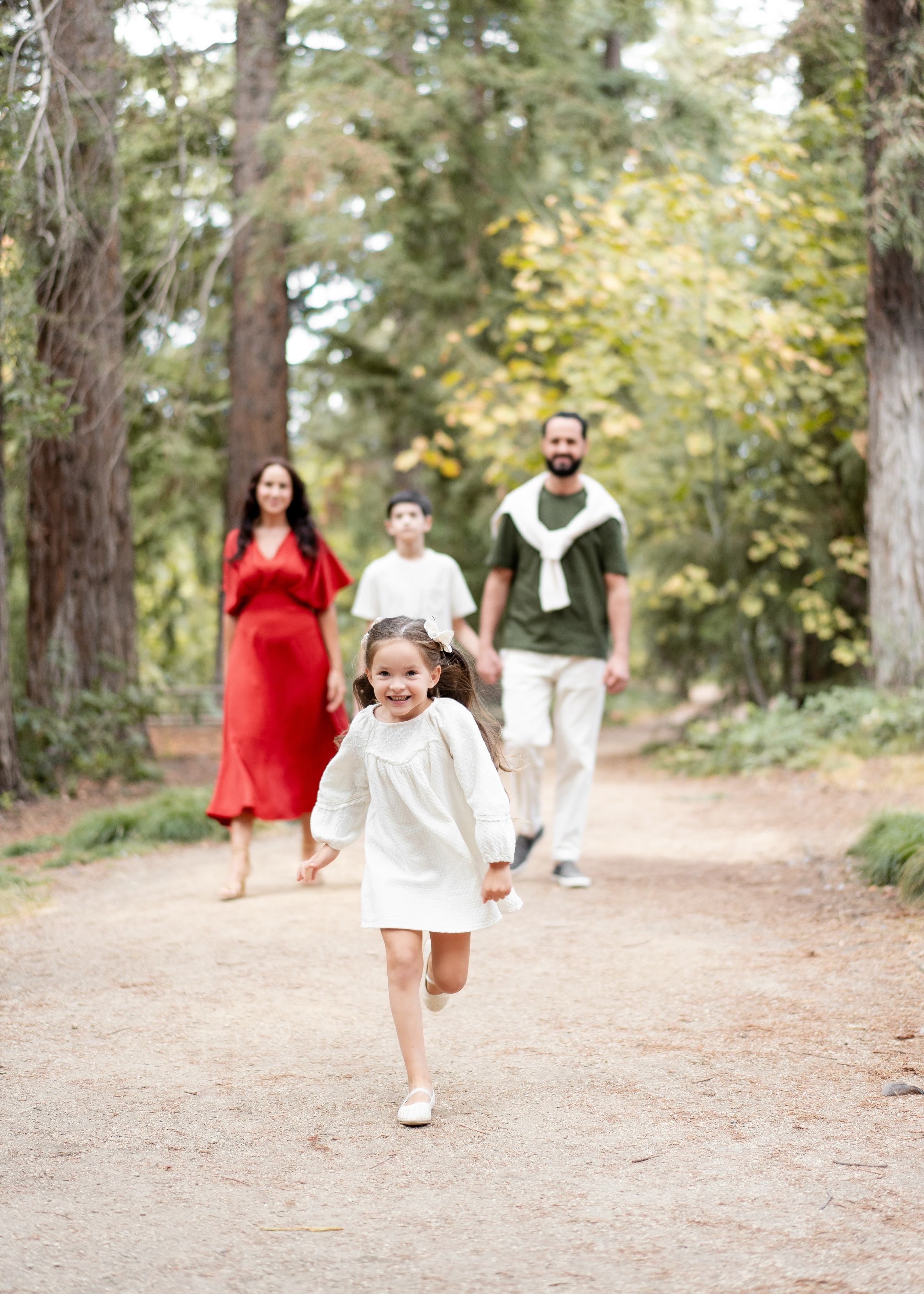 Mikhailov family. Family photographer in Sacramento | Sofia Pavenko