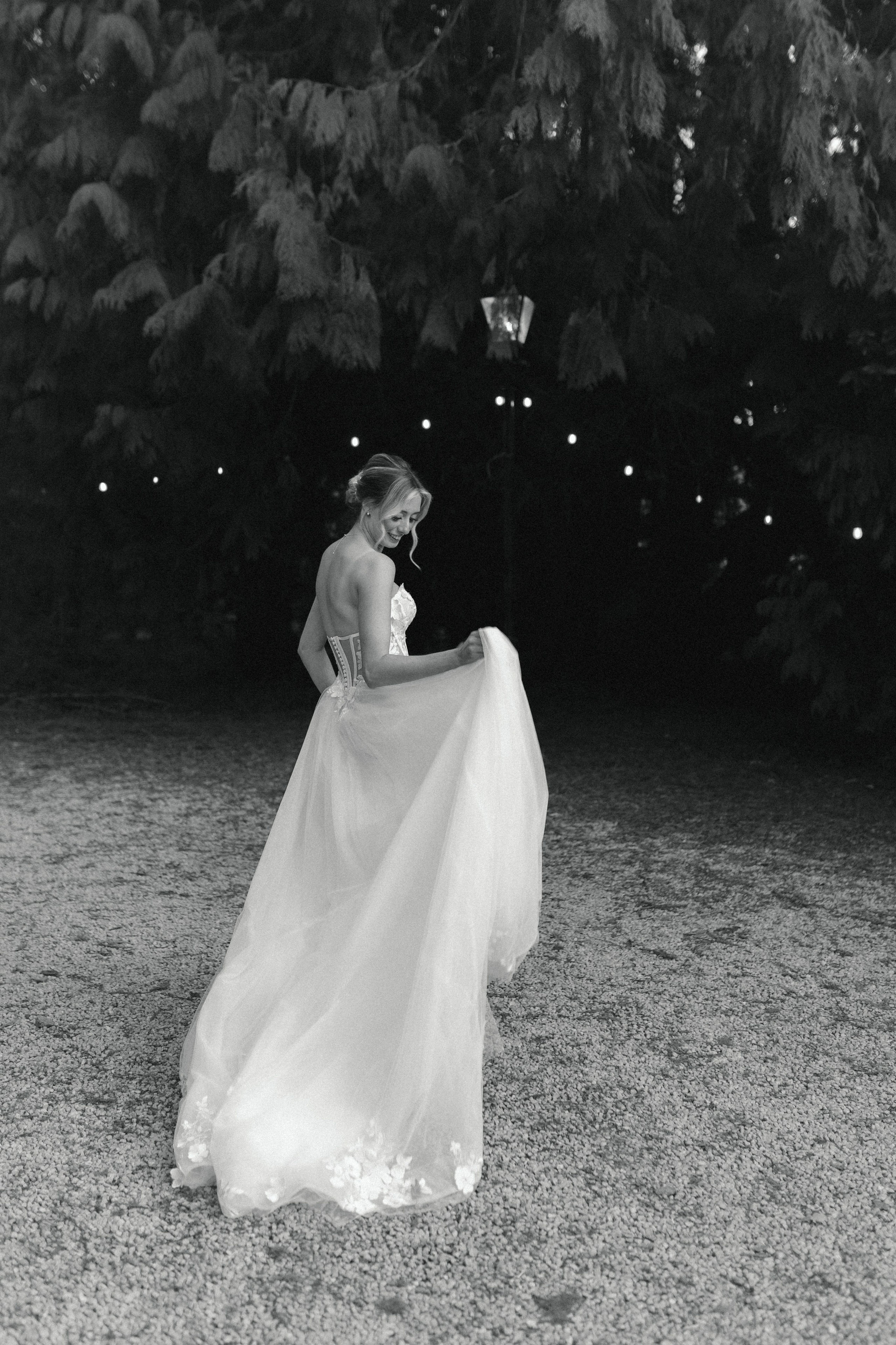 E&C. Wedding and Portrait Photographer Evie Moon