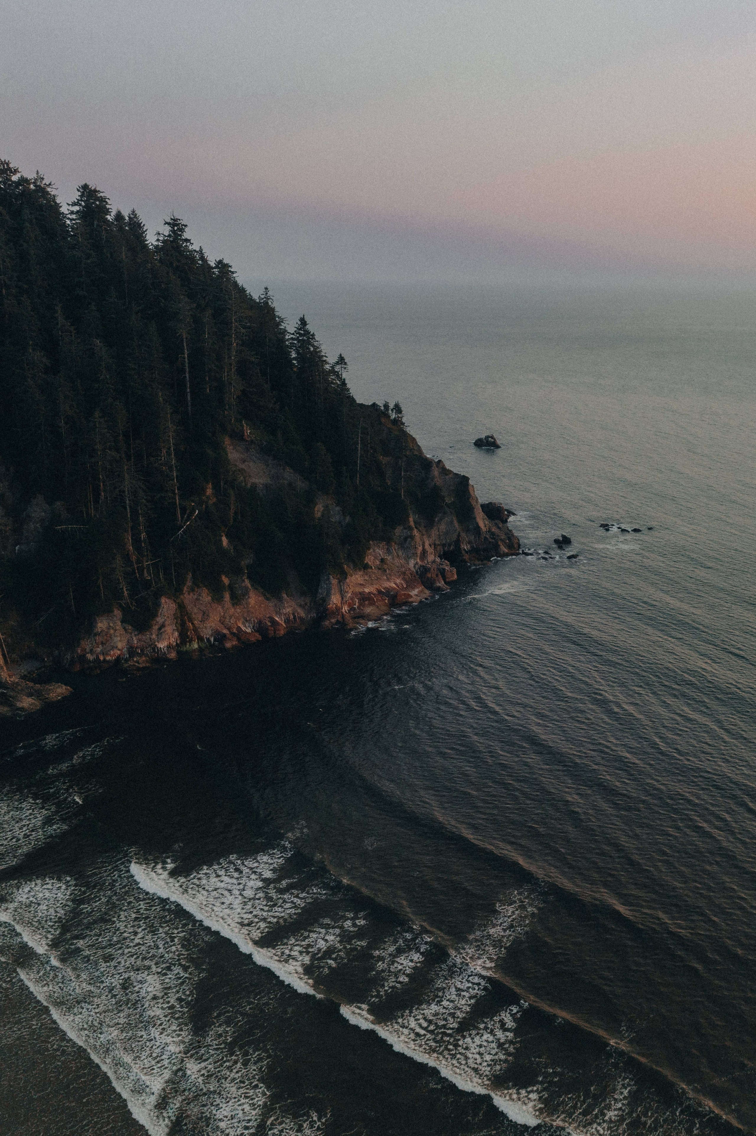 Engagement Photography at Cannon Beach | Jessie & Isaac's Session by Georgy Shishkin | Capturing Moments in Portland, Seattle, Bend & Oregon. Capturing Love in the Heart of the Pacific Northwes