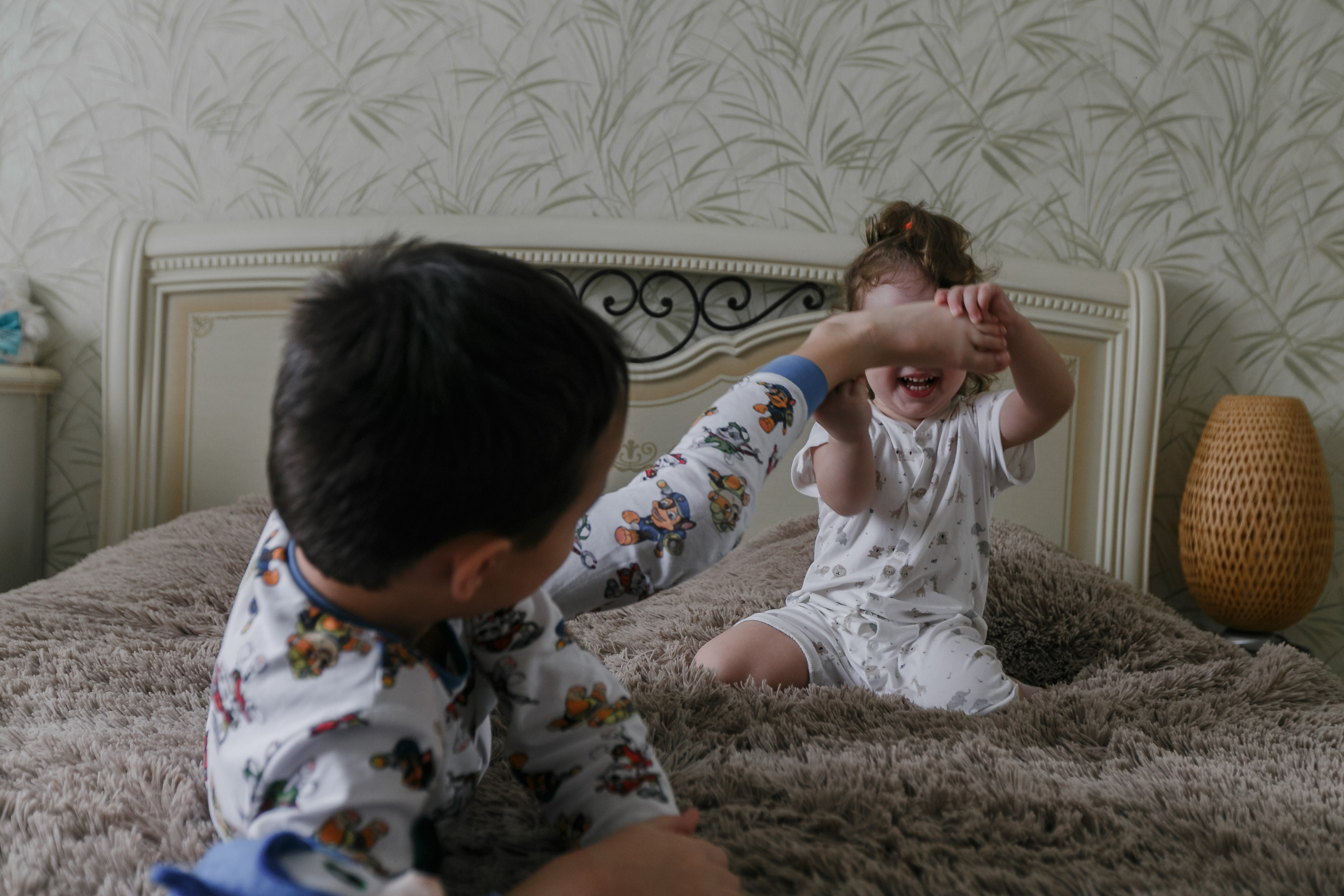 Sesión de fotos de una princesita. Fotógrafo de retrato, familia y reportajes en Valencia | España | Europa Vitalii Lumier