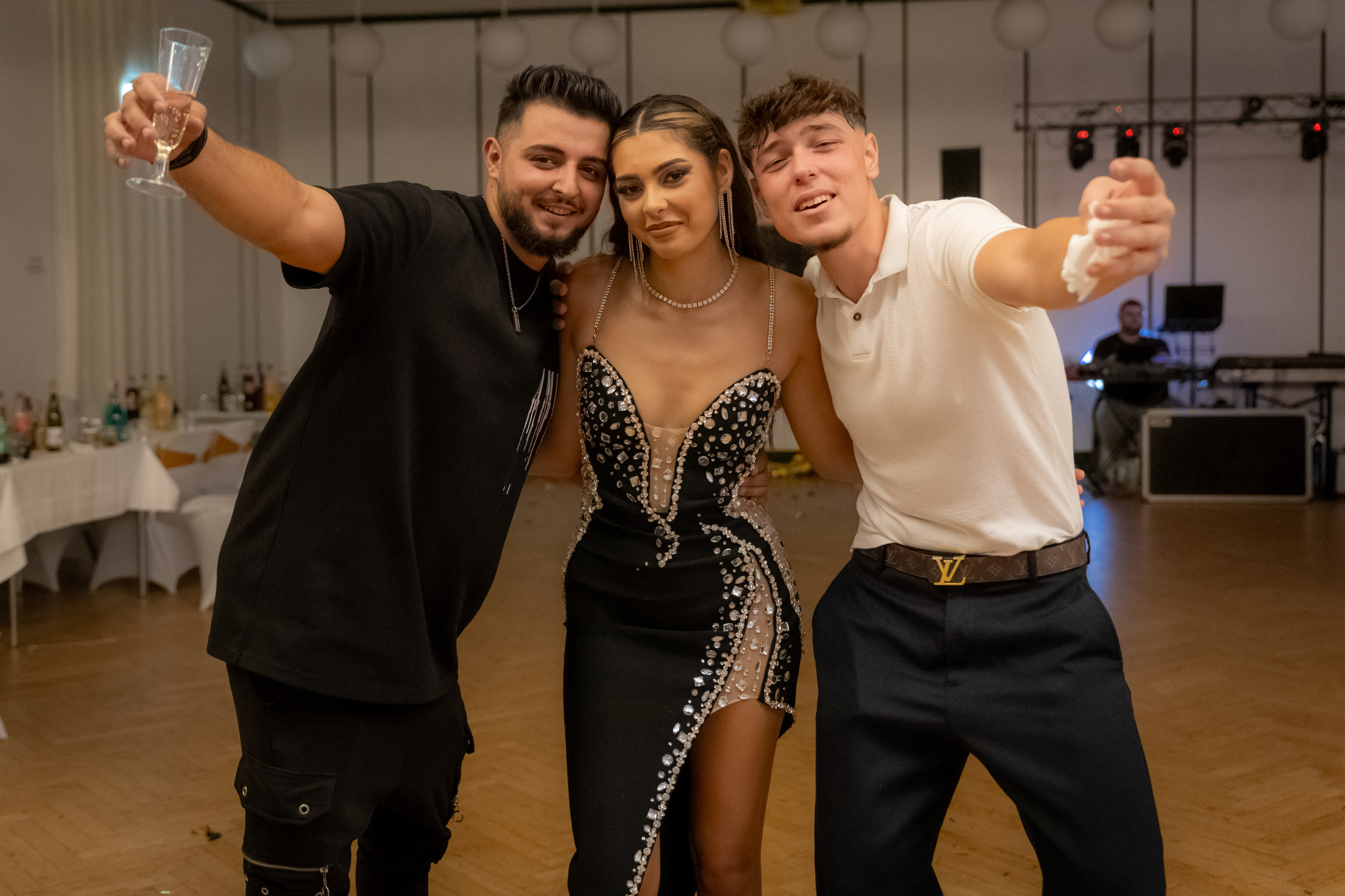 Denisa 18 Ani Majorat