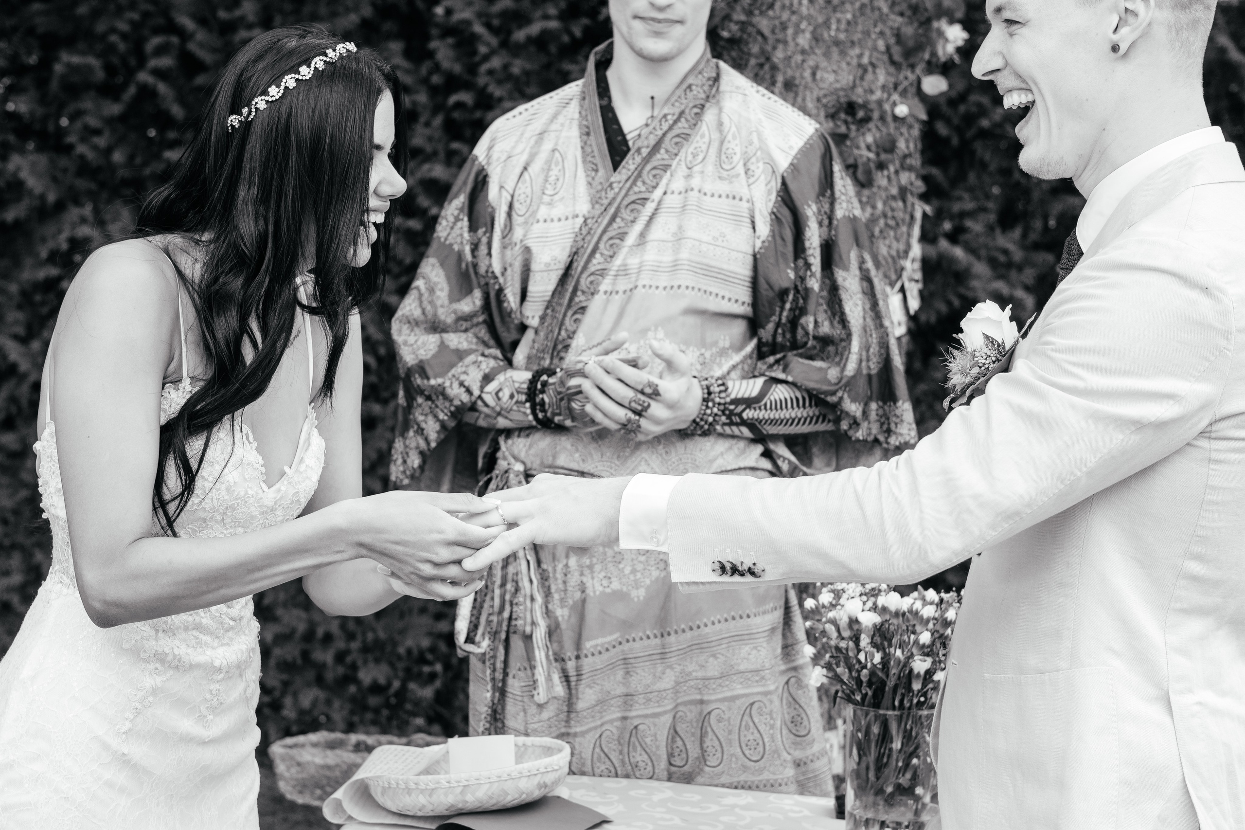 KAIANE & BENJAMIN Meilen, Switzerland. I am Elena Altendorfer. Wedding photographer in Zurich and Switzerland