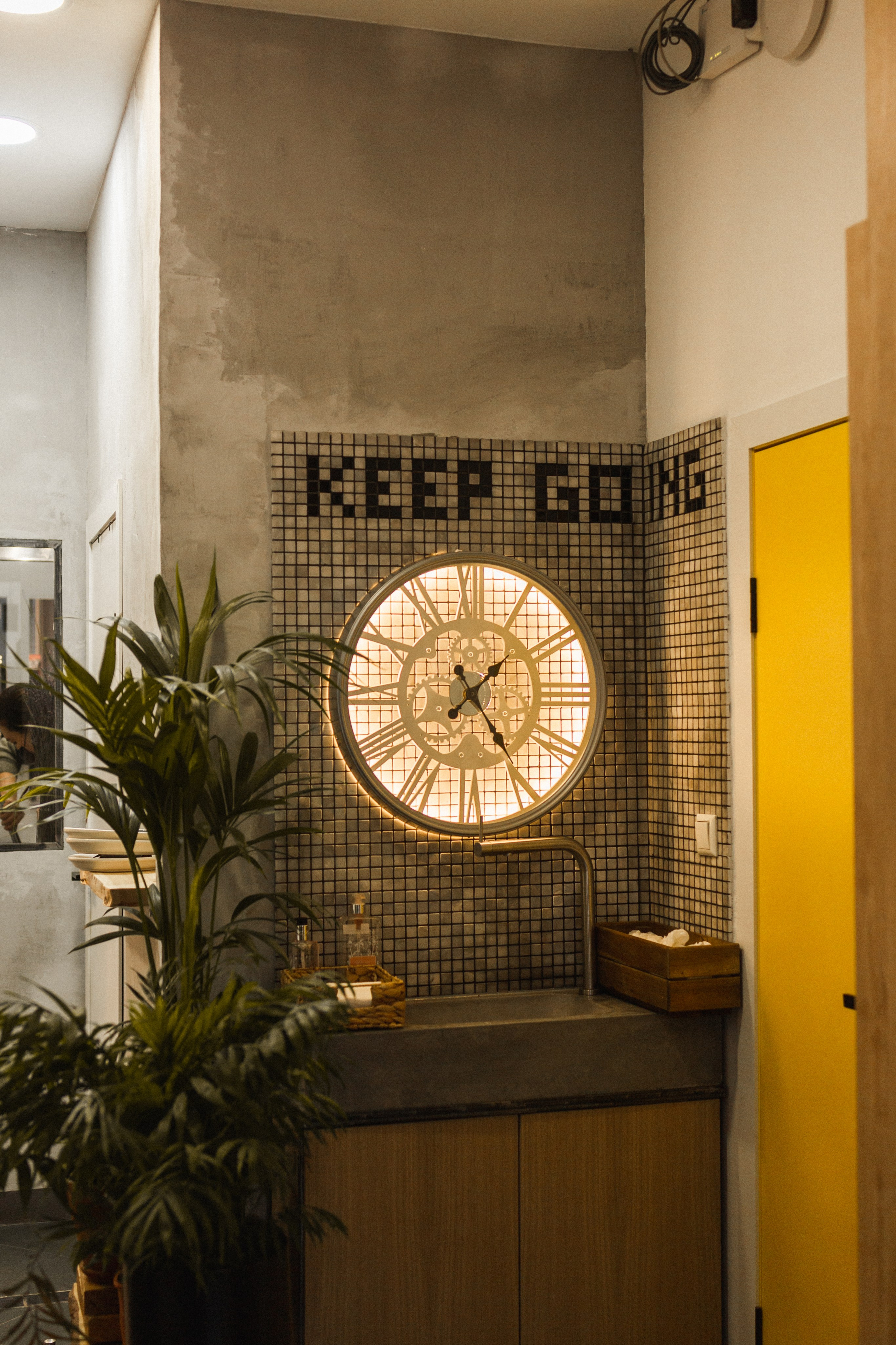 Kootyata coffee shop. Photographer Vladmir Gladkov