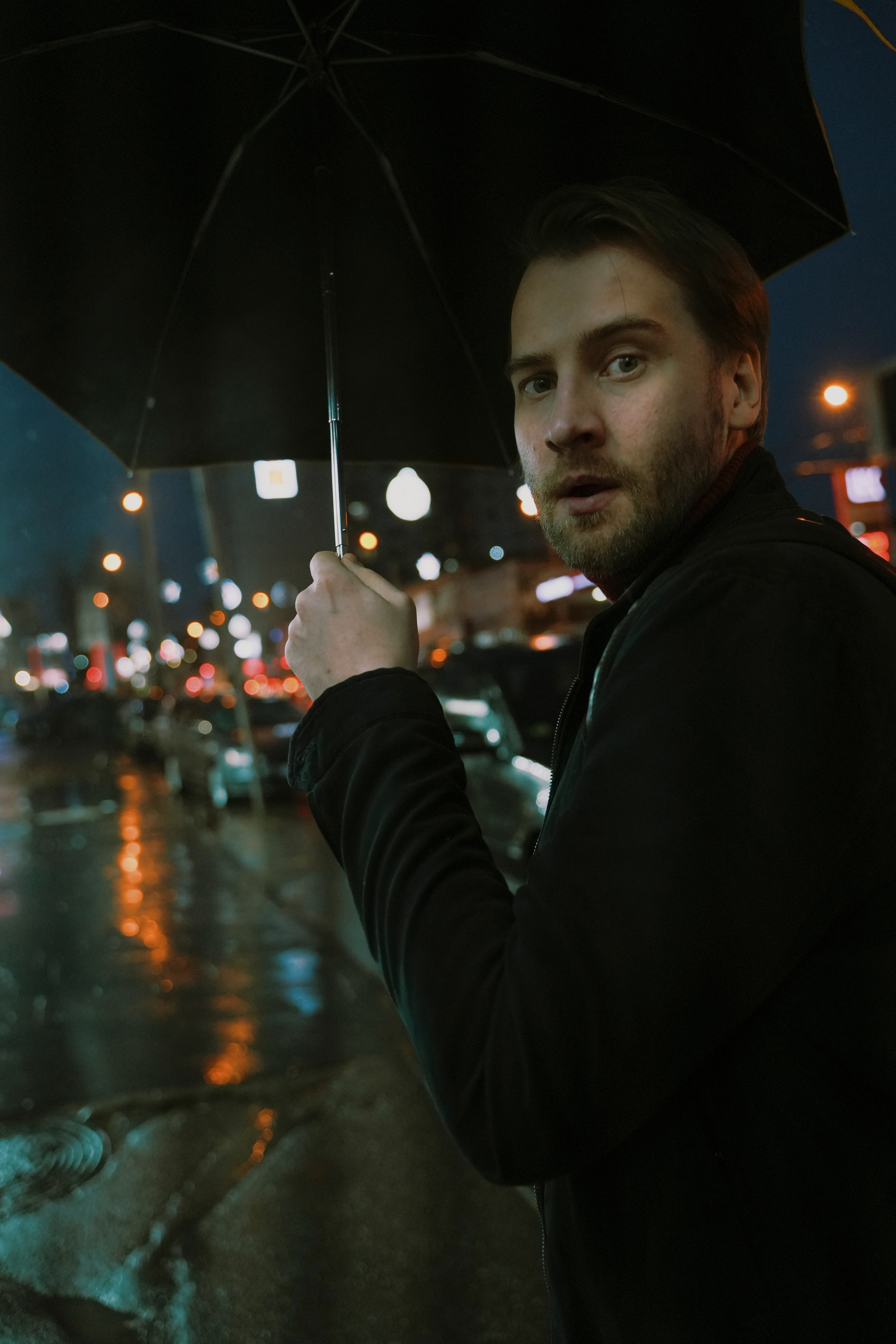 ТБИЛИСИ 2023-2024. Стрит-фотография, полная абсурда, идиотизма и красоты