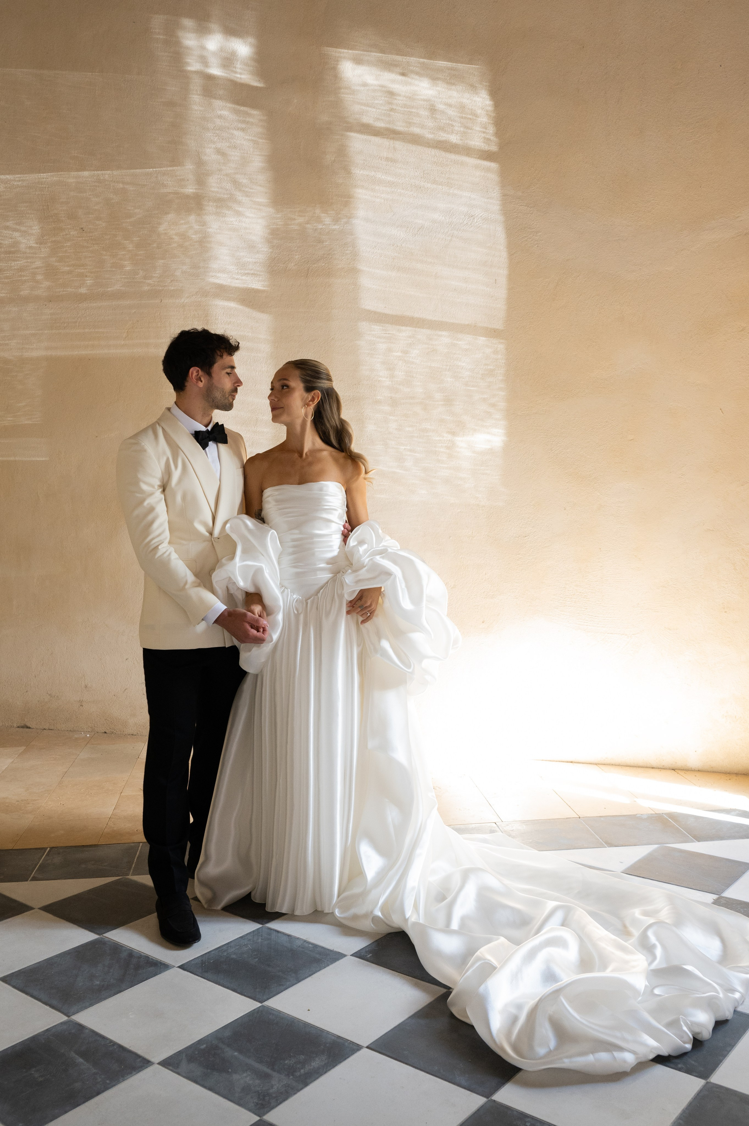 Paula and Tony. Wedding and commercial photographer