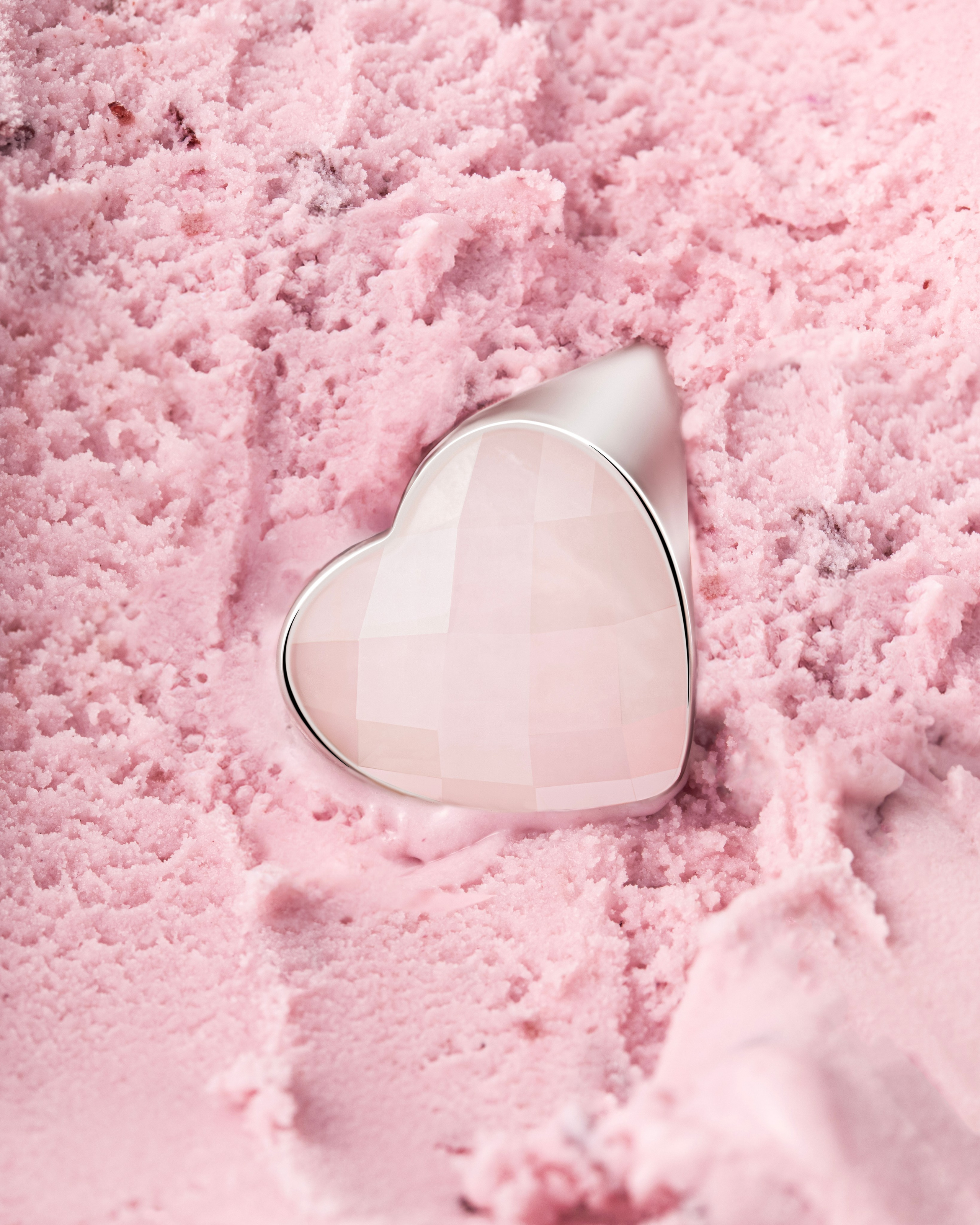 jewelry retouching, high-end jewelry editing, ring photo retouch, necklace retouching, earring retouch, bracelet photo editing, gold jewelry editing, silver retouching, diamond photo retouch, gemstone retouching, jewelry photo enhancement, jewelry for social media, Instagram jewelry visuals, clean jewelry retouch, shiny metal retouching, jewelry background cleanup, product retouching for Instagram, jewelry flatlay editing, sparkle enhancement, jewelry shadows retouch, jewelry color correction, commercial photo retouching, e-commerce retouching, high-end product retouching, product photography editing, clean product visuals, photo editing for brands, professional product retoucher, minimal product editing, packaging retouching, advertising photo editing