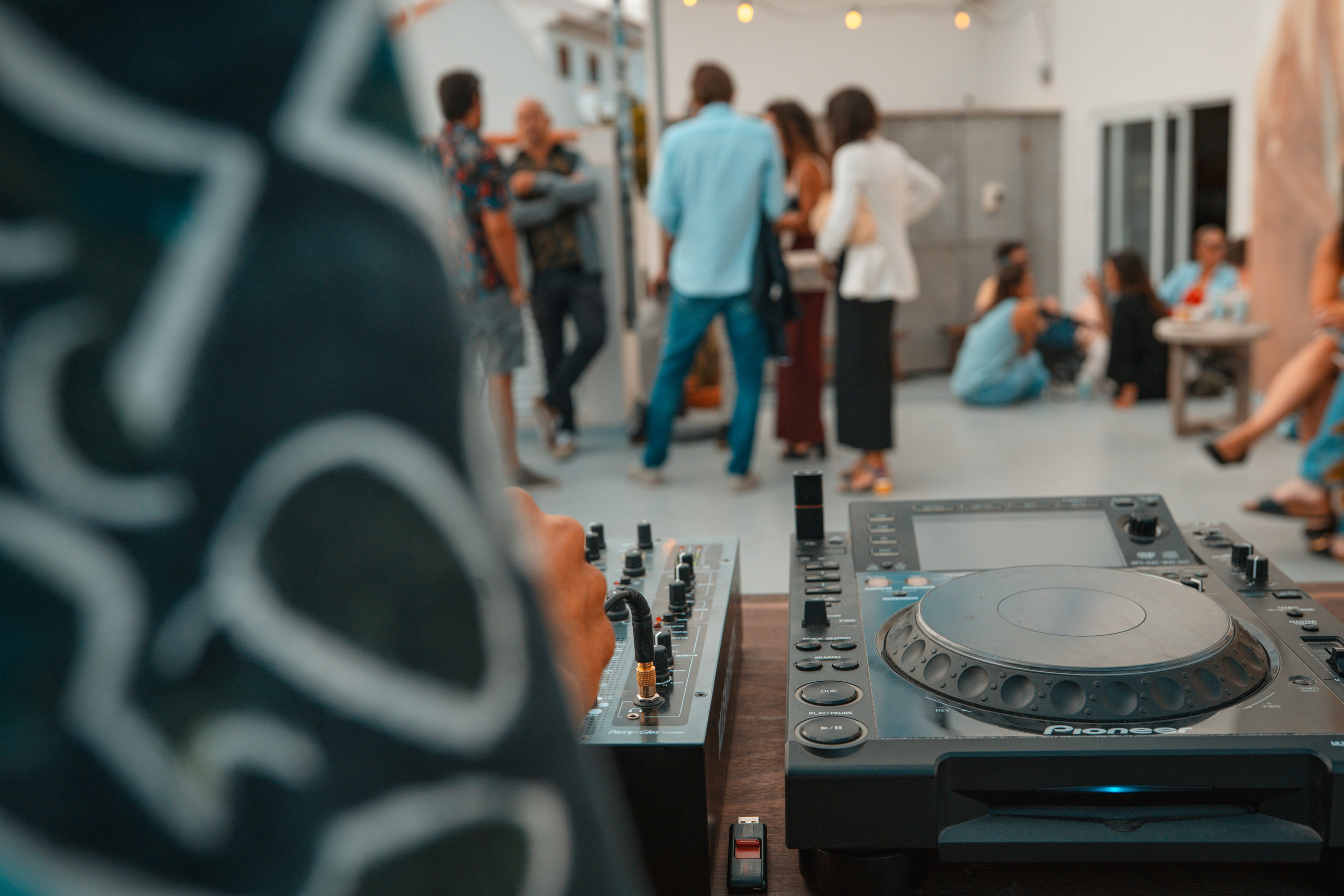 SELINA HOSTELS. REC21Films audiovisuals productions