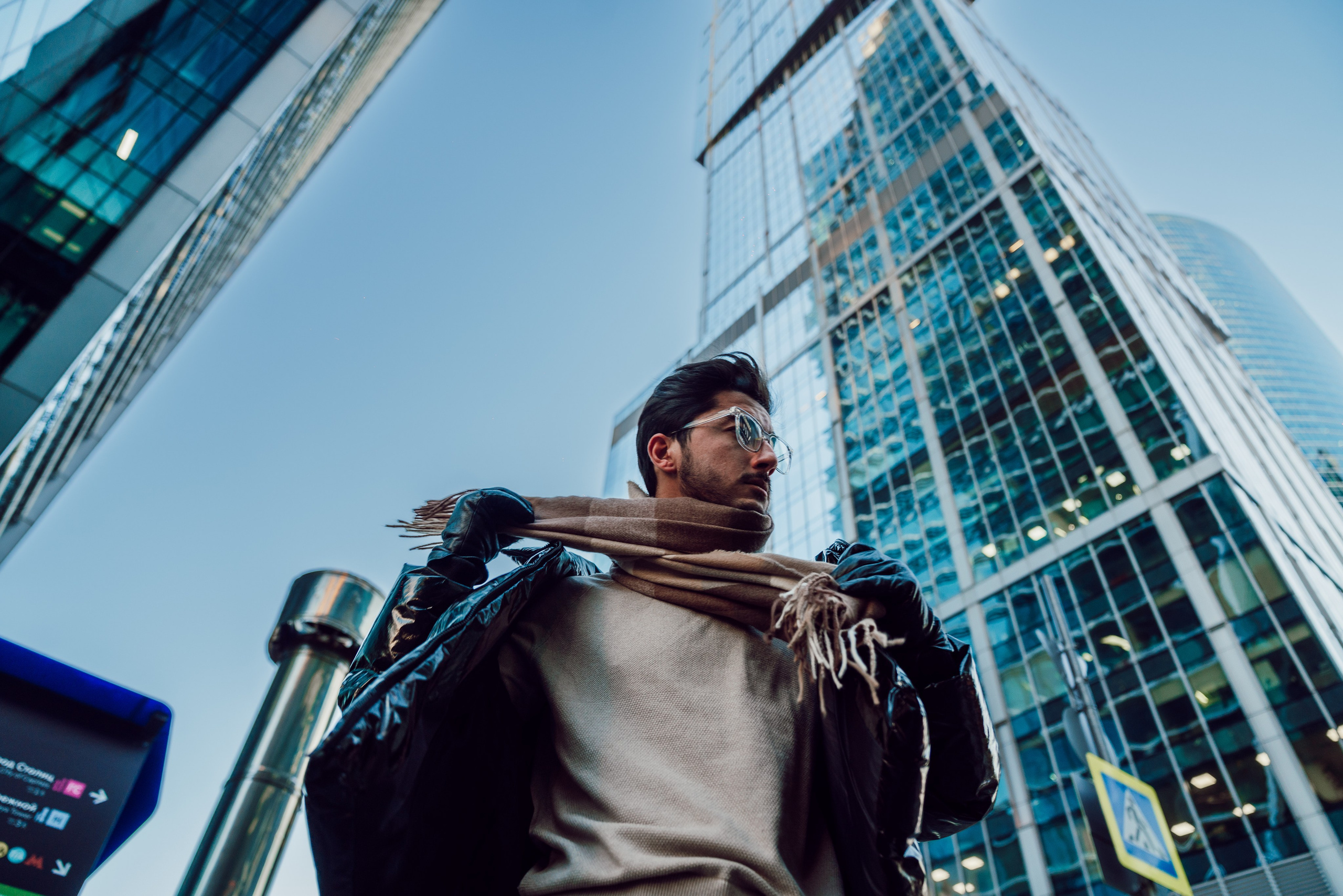 Male portrait on the background of Moscow city. Photographer in Uzbekistan and Samarkand Djasur Marupov