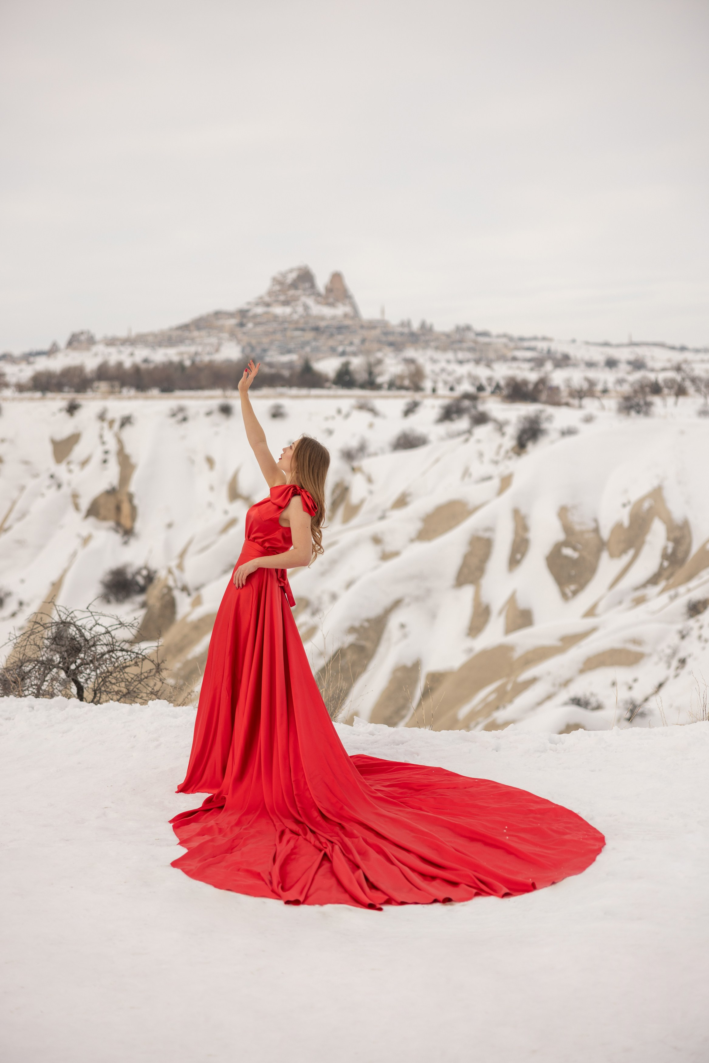 Dina. Julia Ganch I Fashion Wedding Photography I Cappadocia Turkey