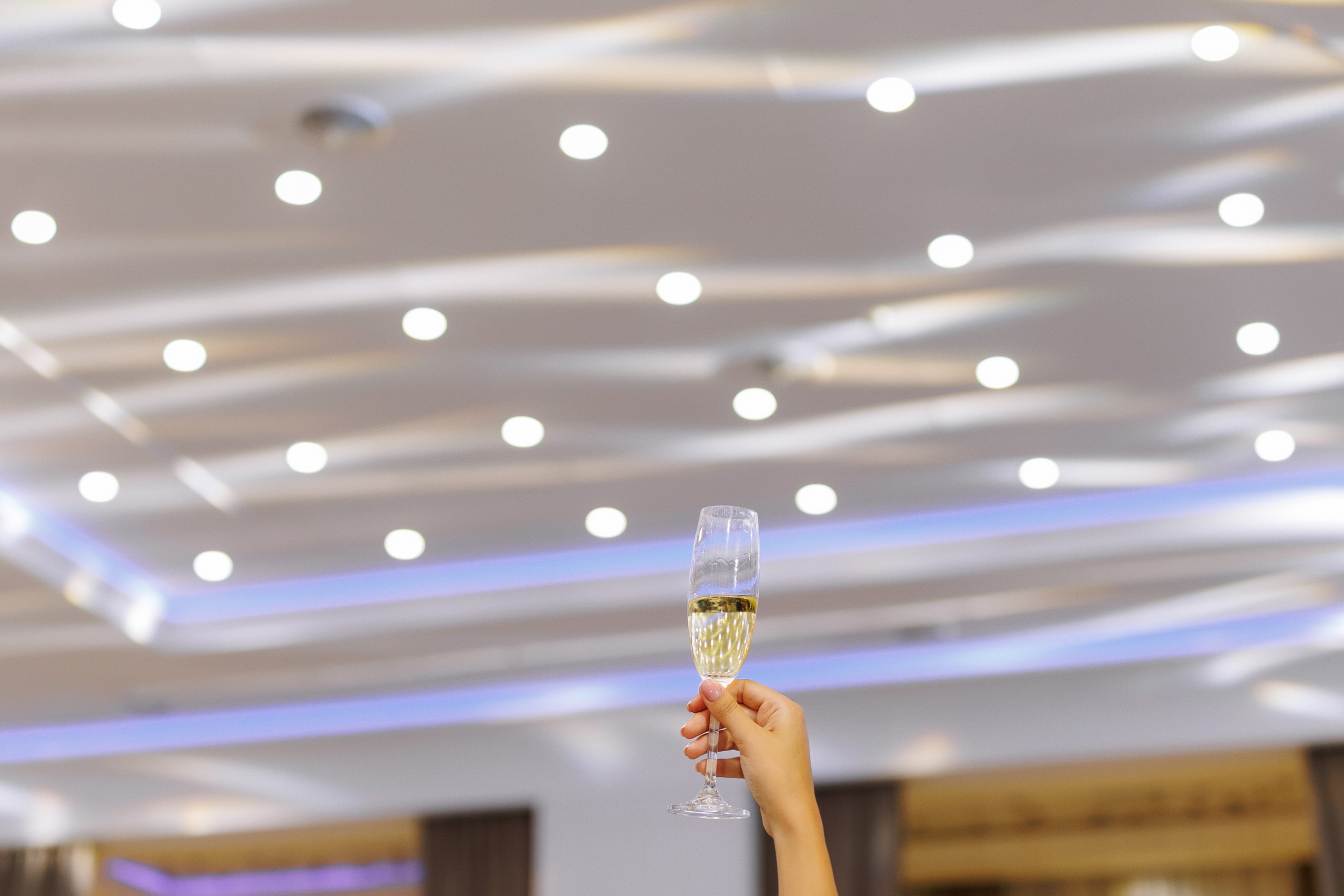 Atingerea e Dragoste. Servicii Foto Video în Chișinău și Europa ID-Brothers