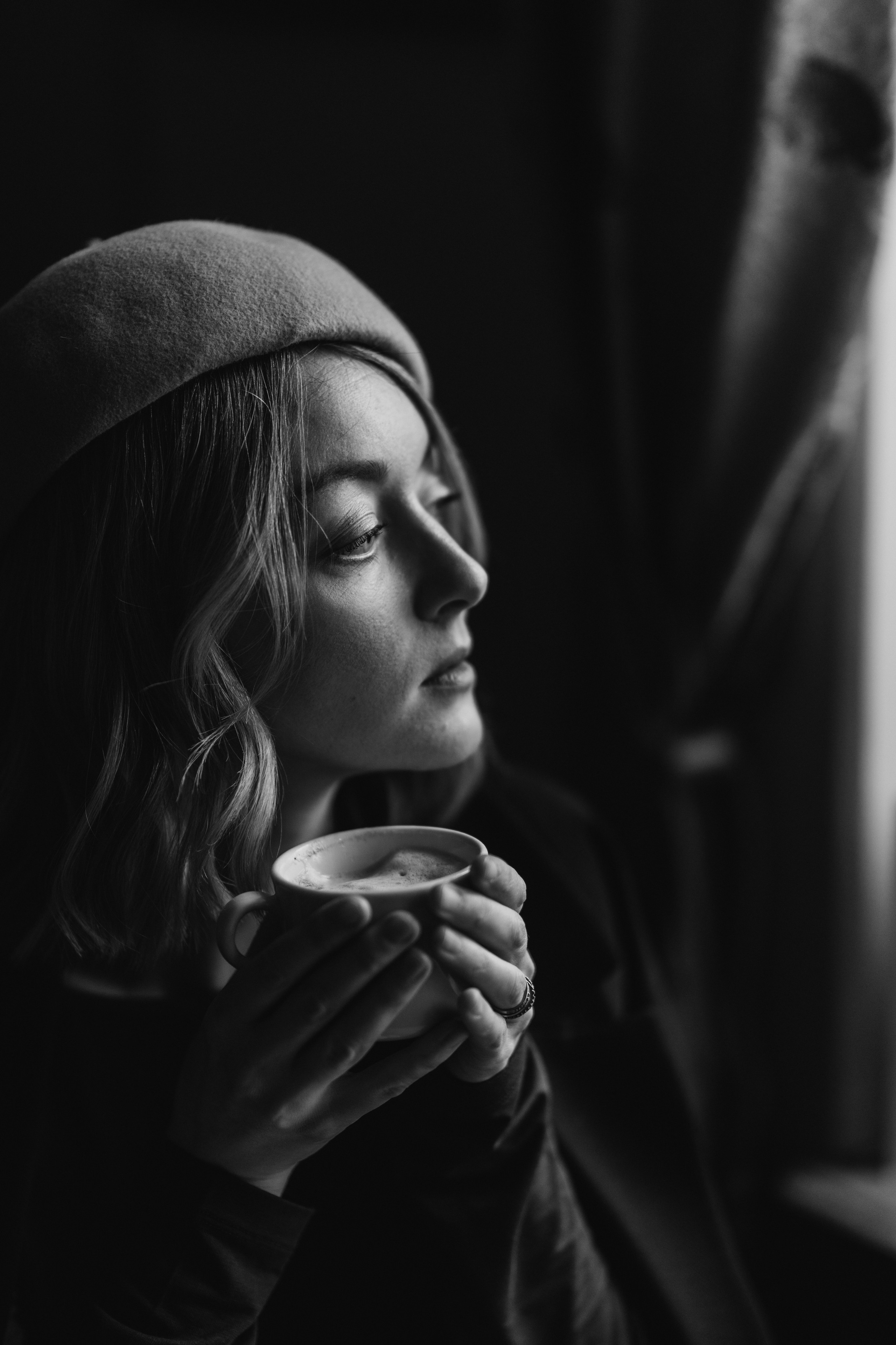 Woman phoshoot. Wedding and potrait photographer in Helsinki Vickan O