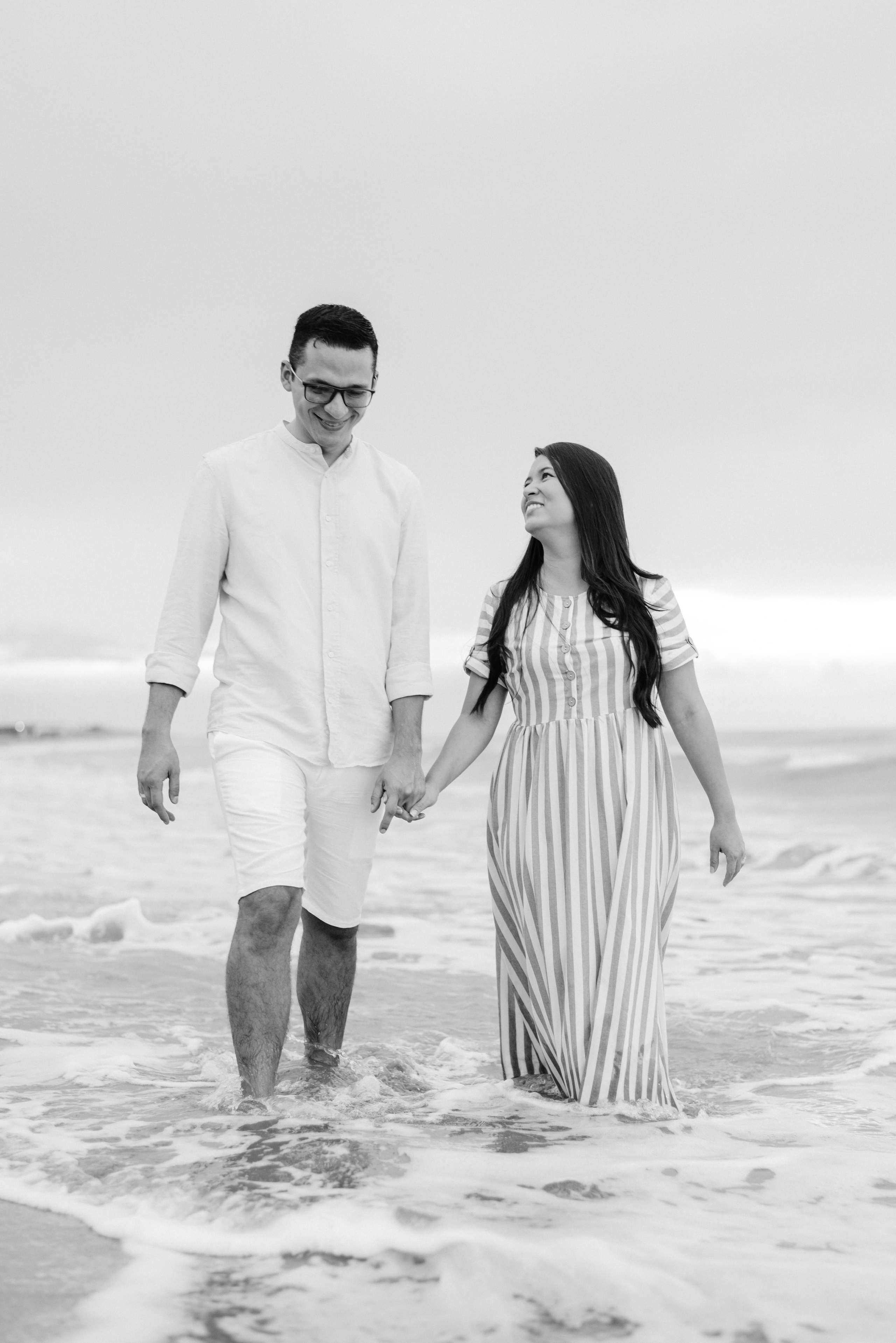 Familia en la playa. Fotógrafos de bodas en Barranquilla, Cartagena y Santa Marta | BanderArt