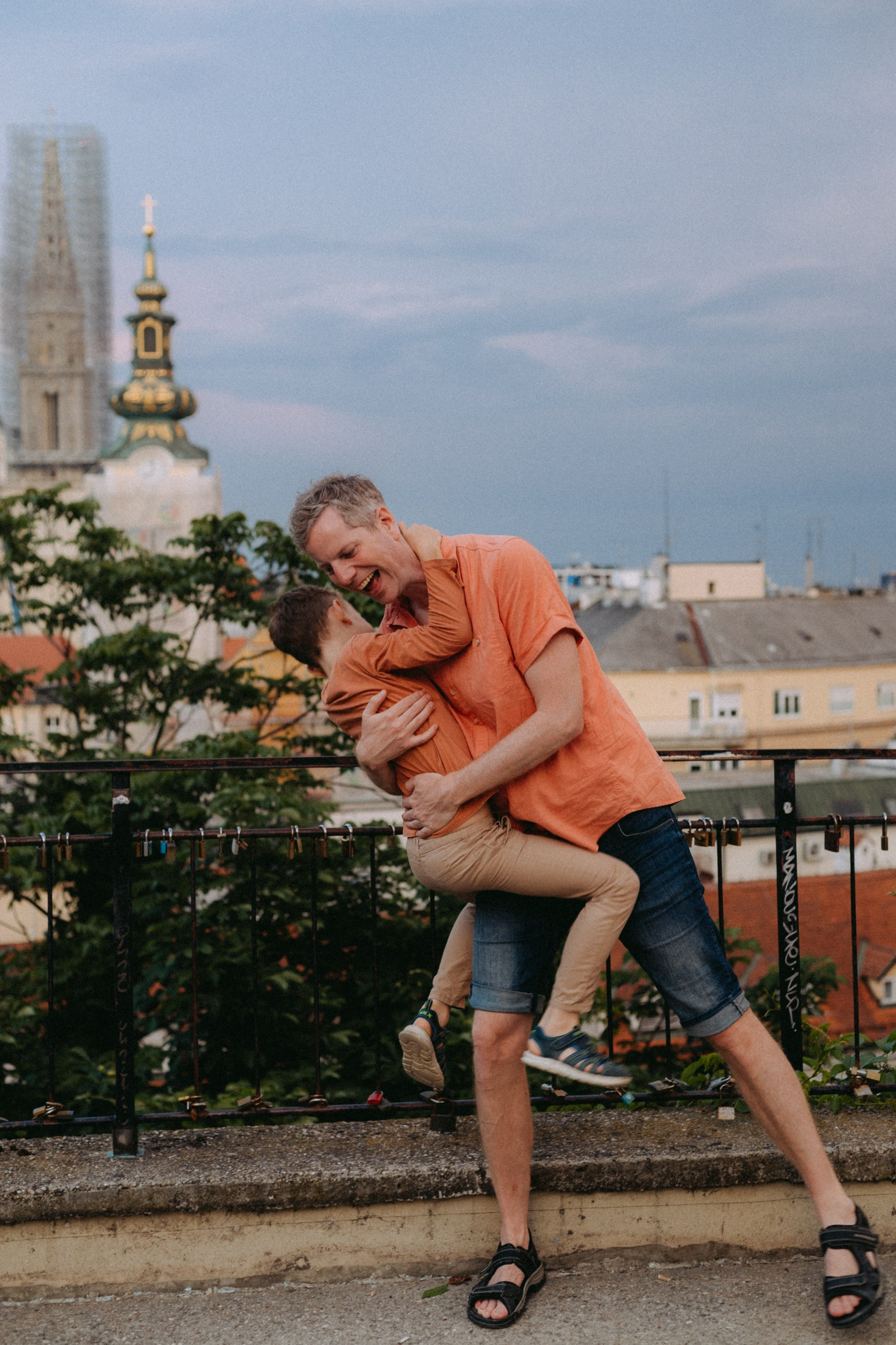 Family in the city. Elena Gorobets. Photographer in Zagreb