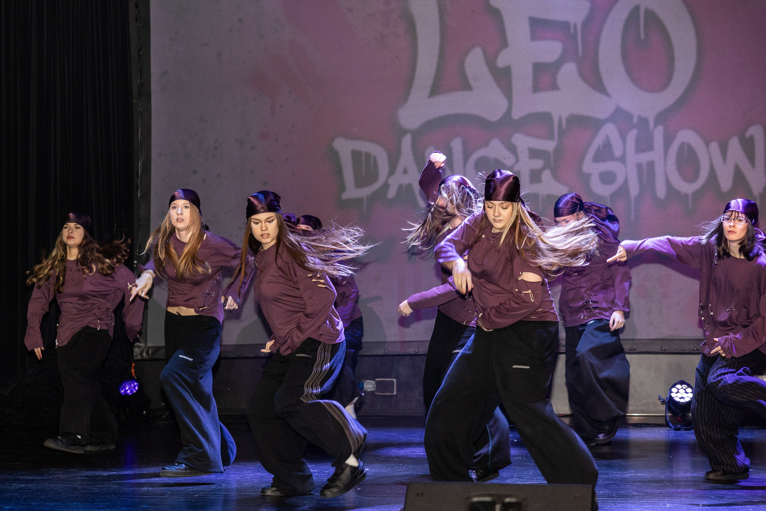 LEO DANCE SHOW WINTER 2025. Семейный и детский фотограф в Варшаве Мила Бобровская