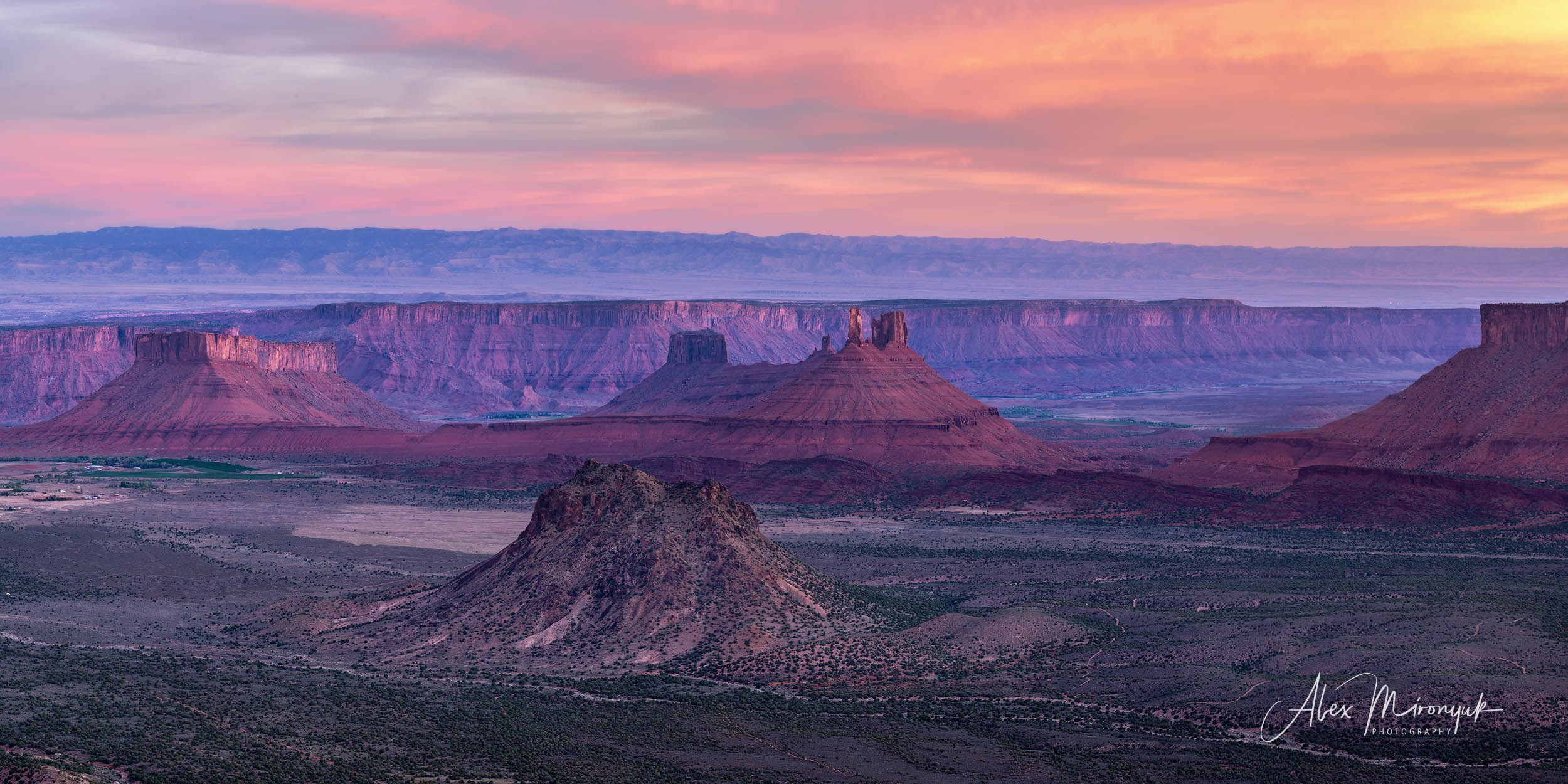 New Year In Utah. Pet, Senior, Landscape, portrait studio, photographer in Miami and Sou