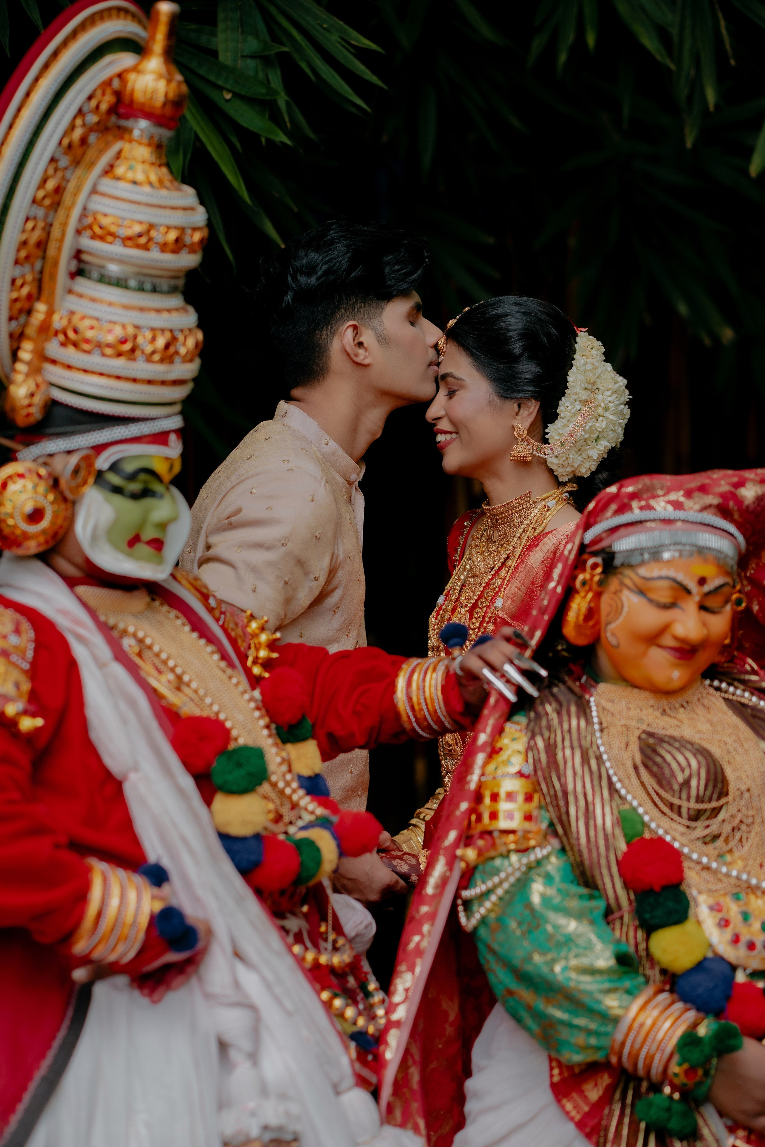 A Lovers Lyrical! ft. Athira & Abhilash. Fine art Wedding Photographers in India & Canada