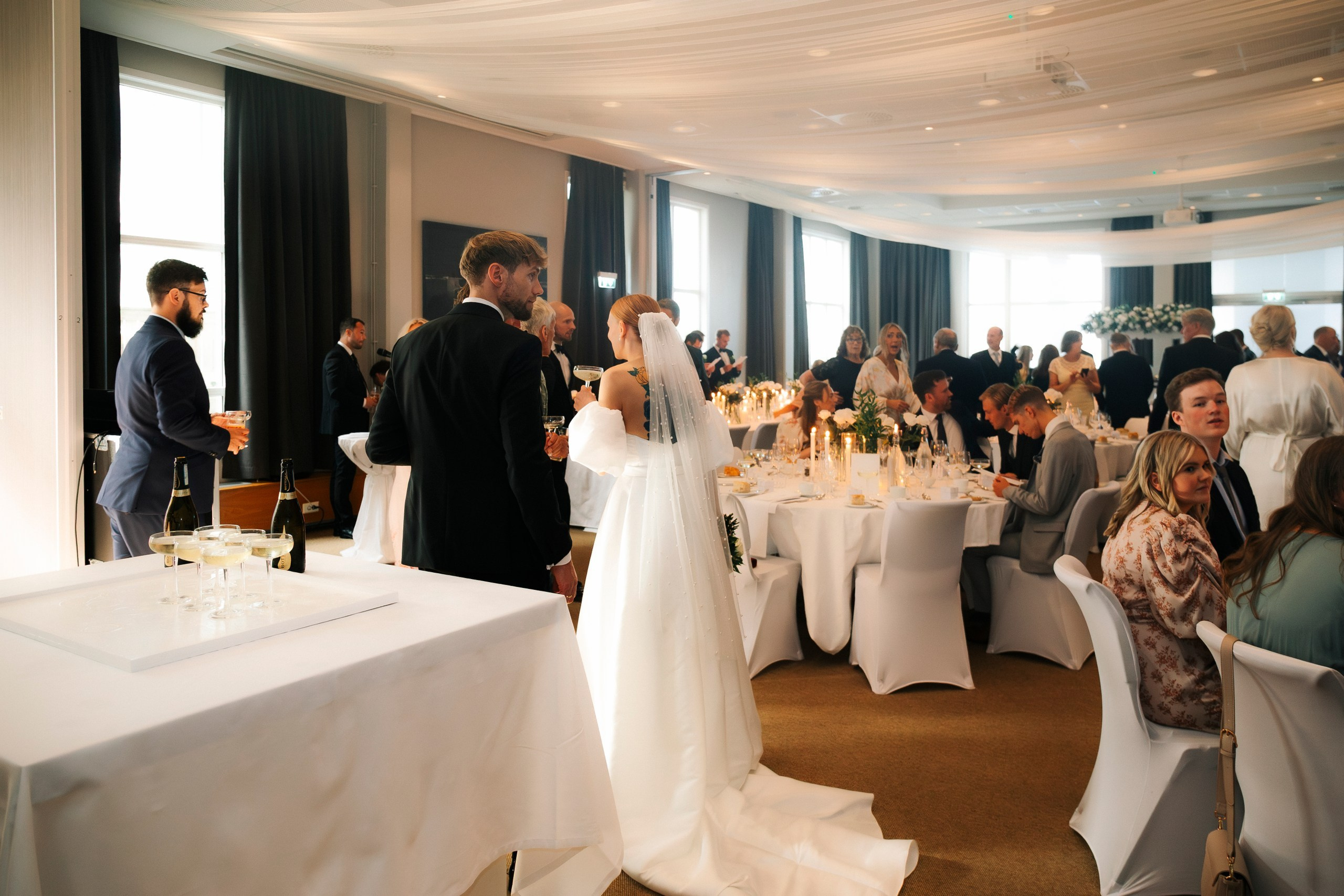 Hedda & Yngve. Bryllupsfotograf, videograf, Norge. Wedding photography, Norway