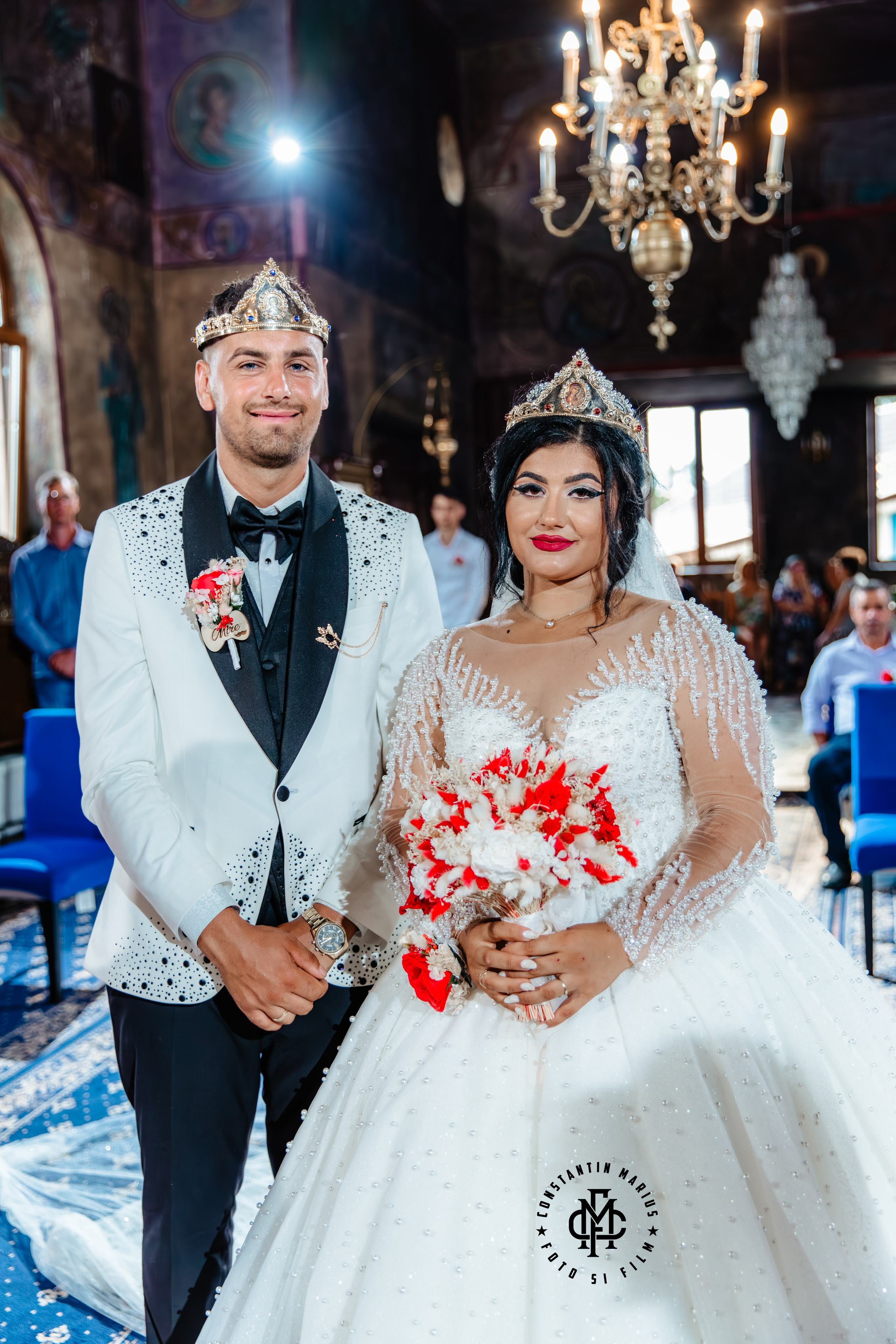 WEDDING PHOTOGRAPHY. DESPRE NOI