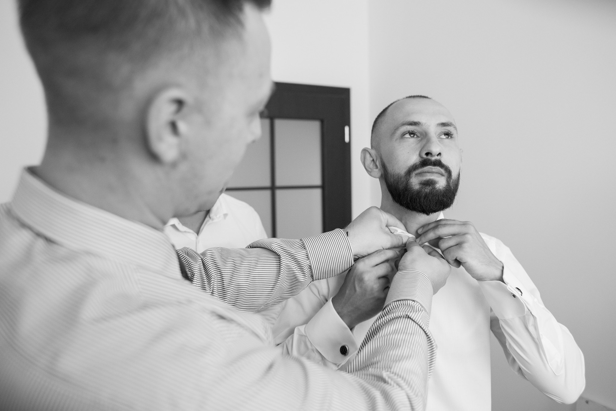 Otilia si Dragos by fotograf nunta Iasi — Eduard Schiopu