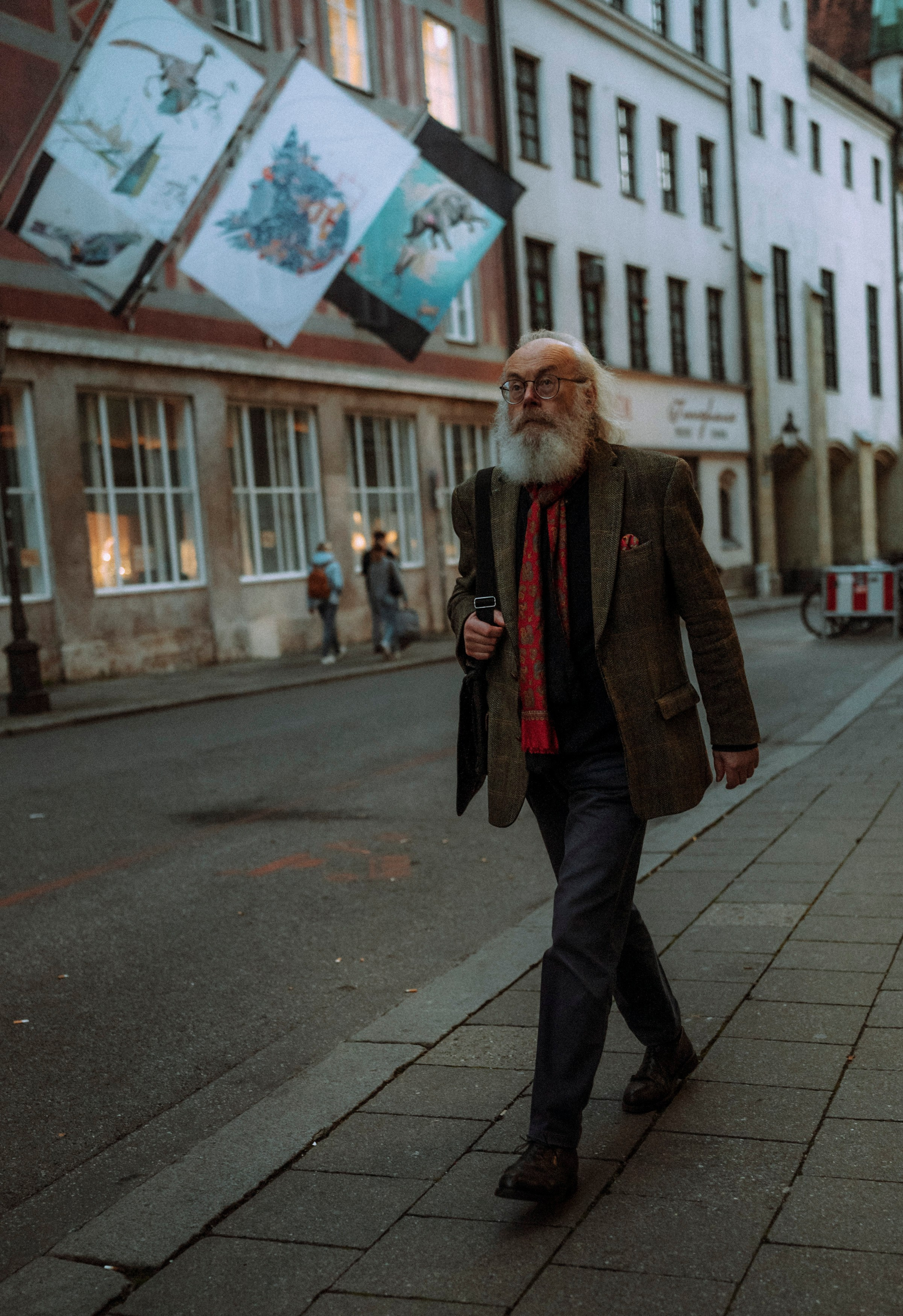 ЕВРОТУР. Стрит-фотография, полная абсурда, идиотизма и красоты