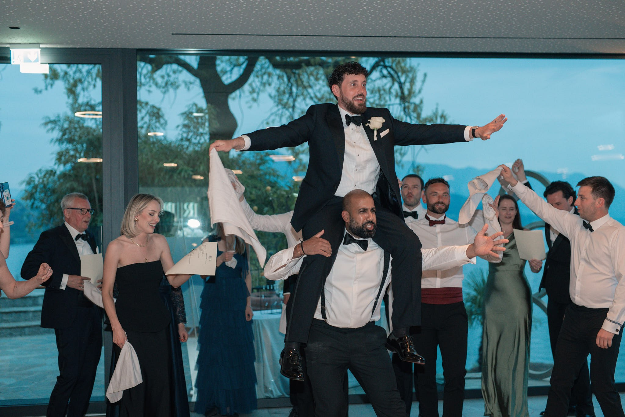 Roxie & Richard Wedding. Fotografo matrimonio Lago di Como Ferrari Media Production