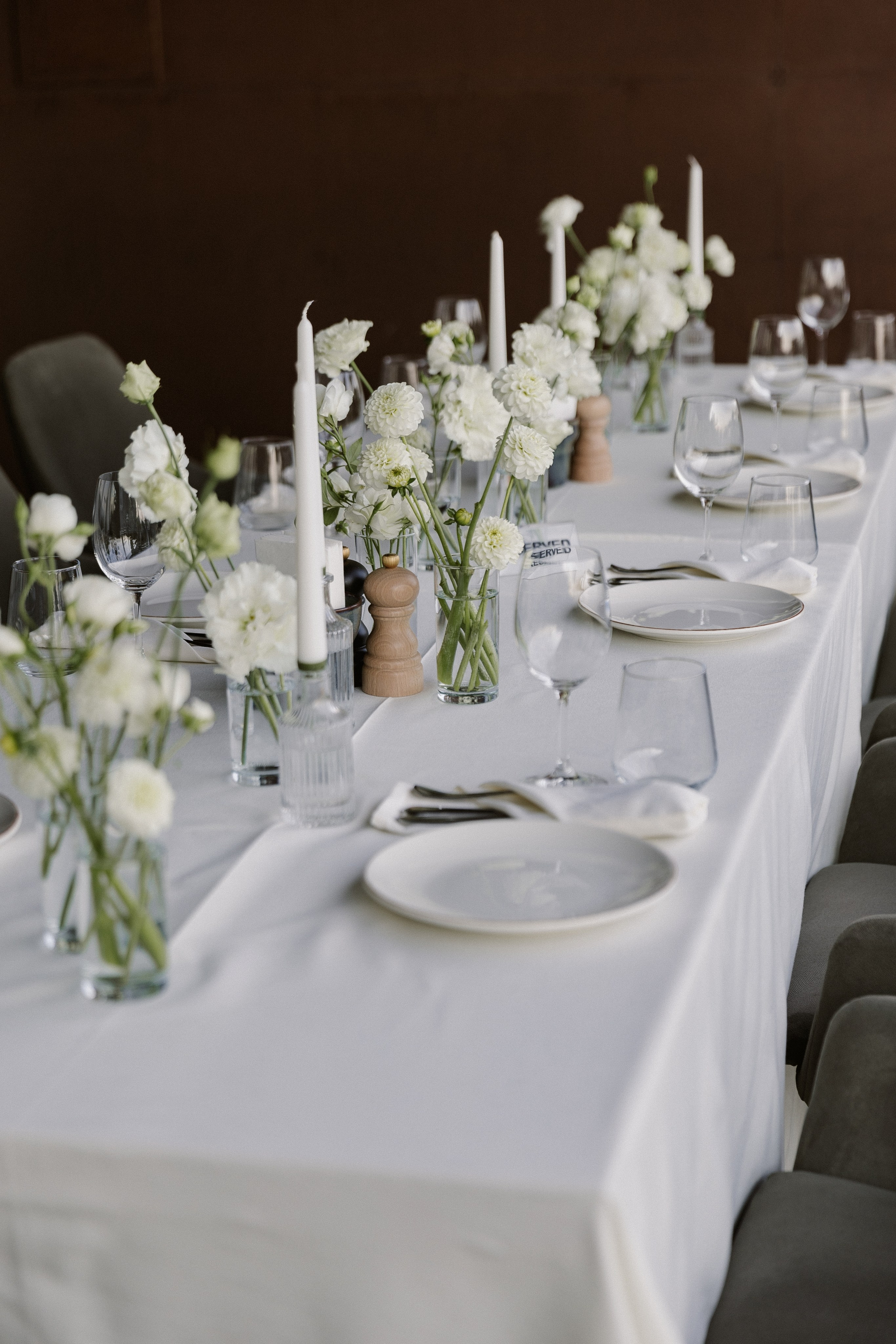 Thesakaya and Kevin. Photographer Anna Nazarenko