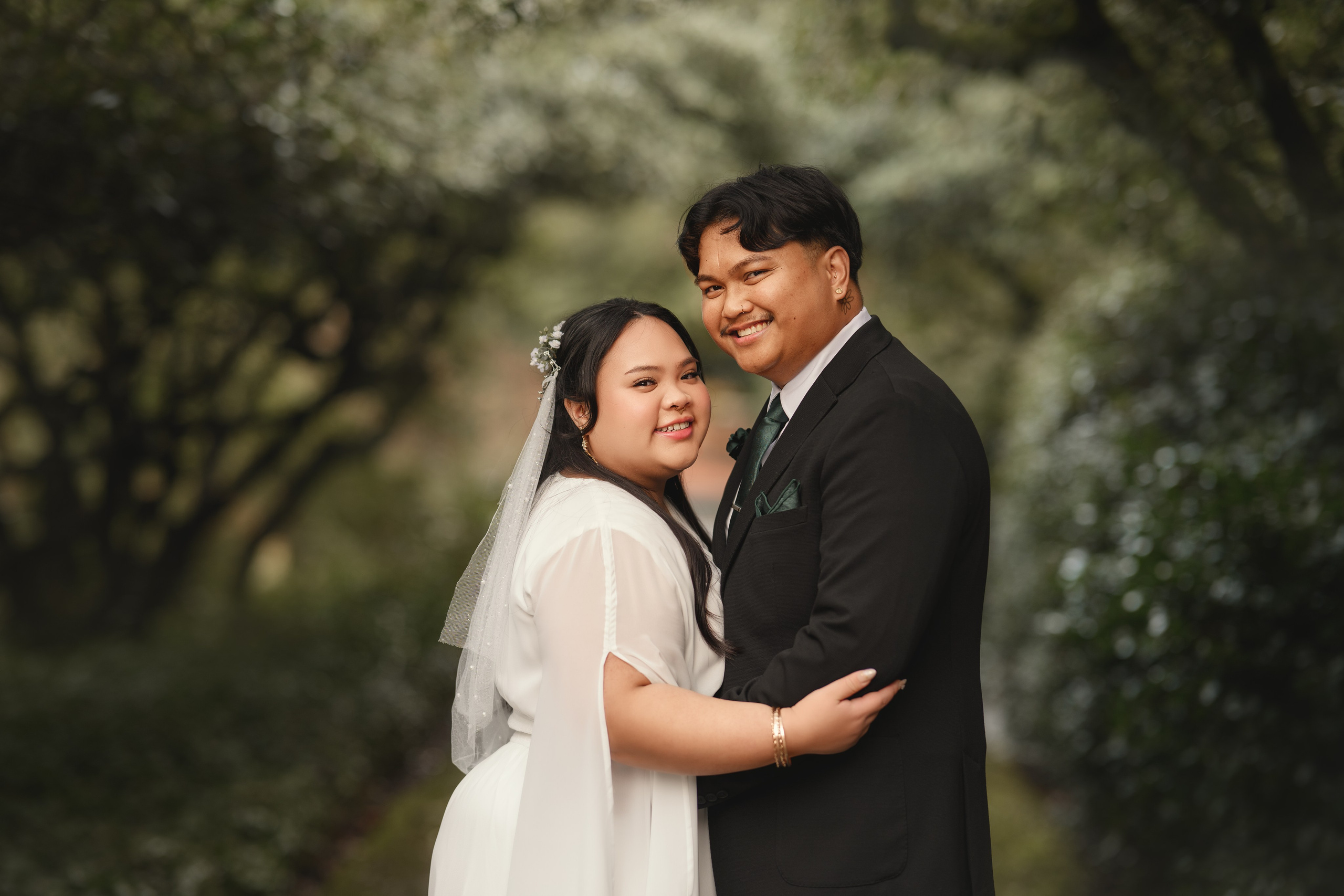 Andrew & Nicole. Wedding & portrait photography in the Seattle Area. Helen Michelle photographer