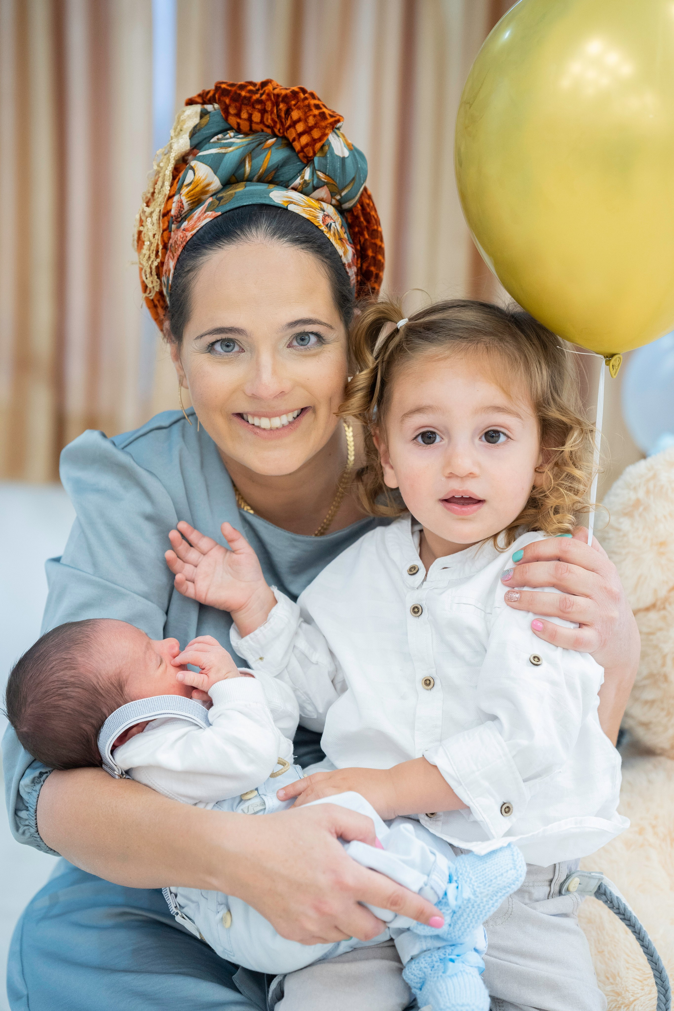 הברית של יוסף וחנה. יוסף מזרחי צילום חתונה, ברית וזוגיות. צלם מקצועי שאוהב להוציא אתכם הכי יפים ברגעים הכי מרגשים