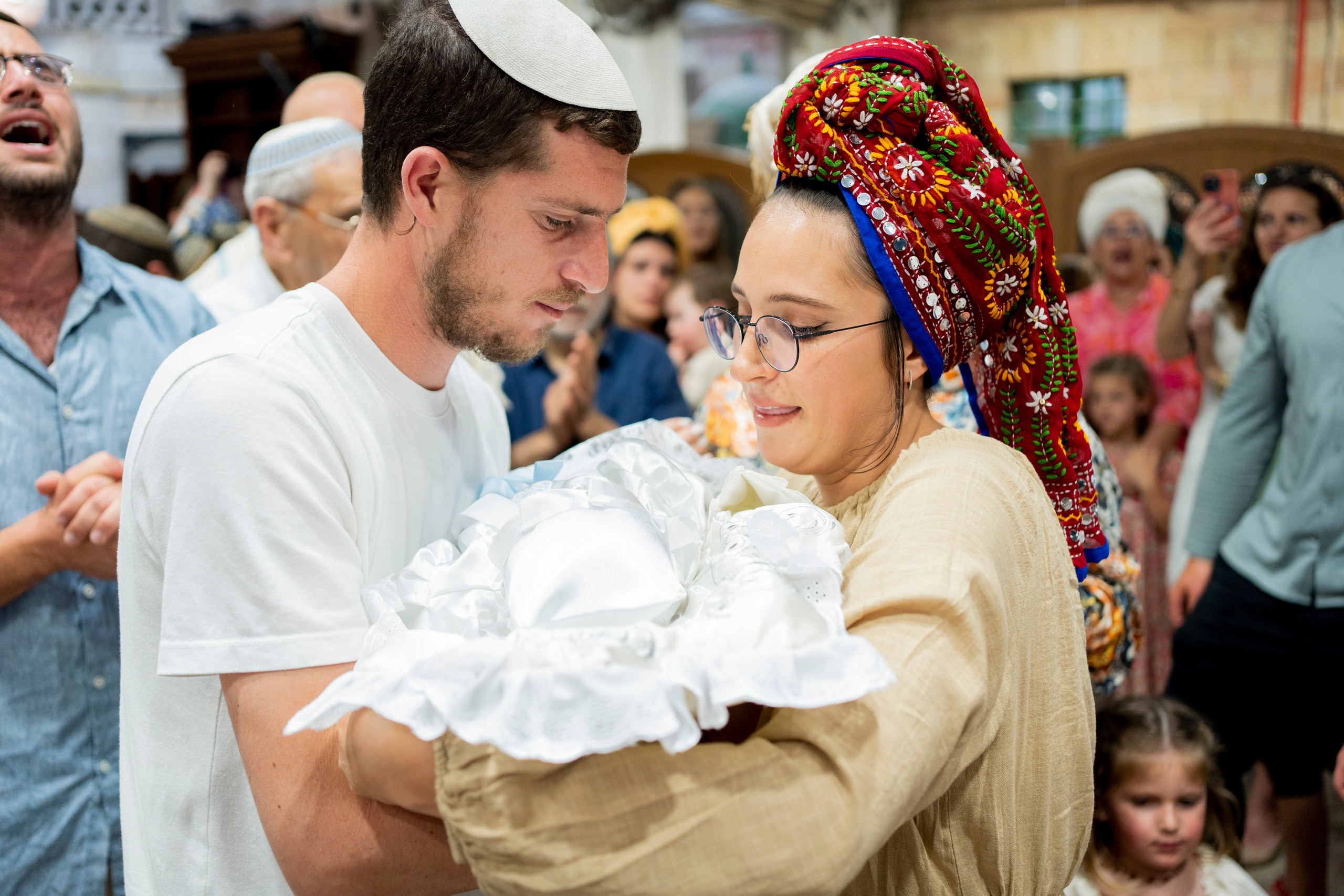 הברית של נחמן חזן. יוסף מזרחי צילום חתונה, ברית וזוגיות. צלם מקצועי שאוהב להוציא אתכם הכי יפים ברגעים הכי מרגשים