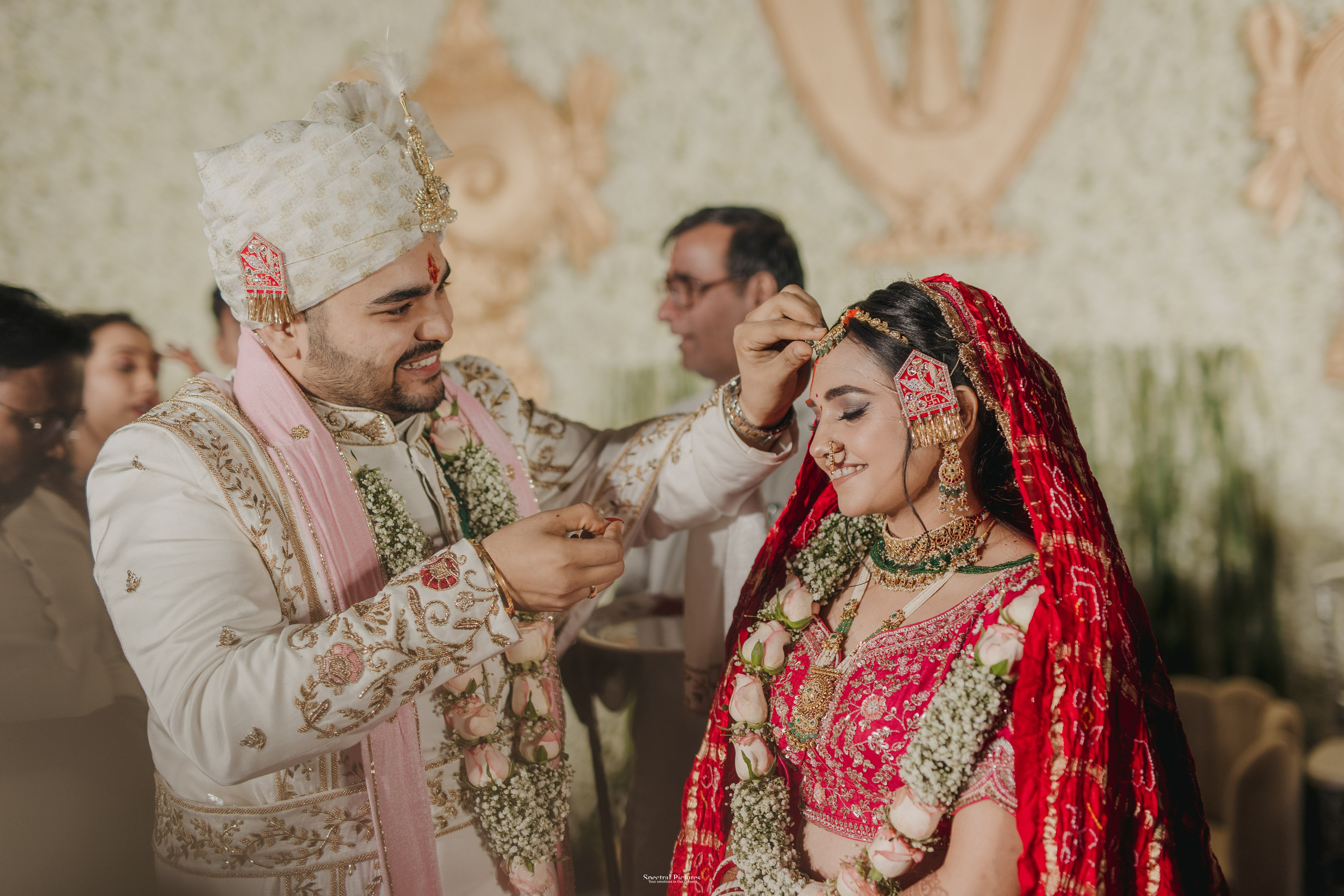 #ADIकीAESHहै