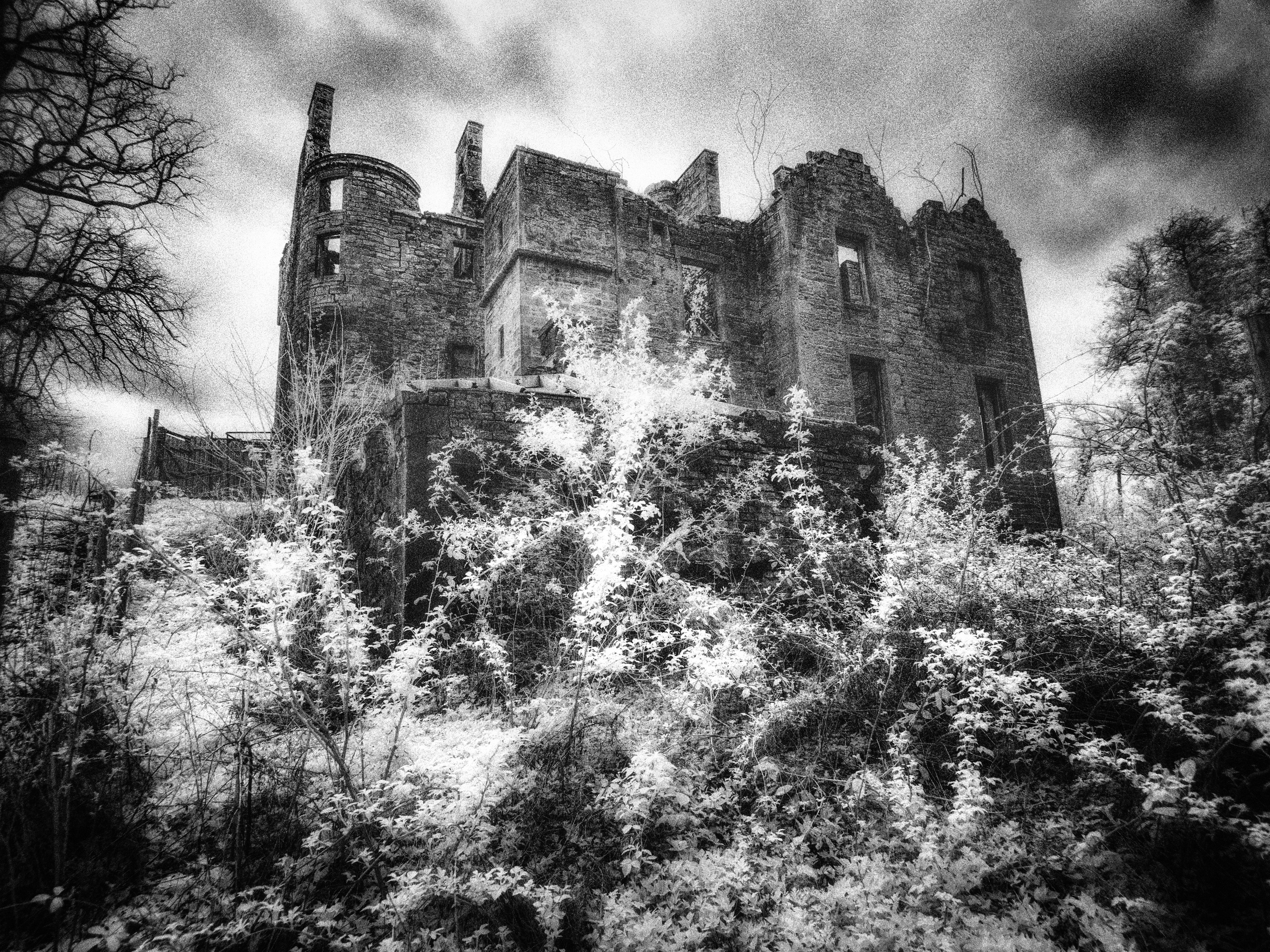 Castles. Infrared Scotland