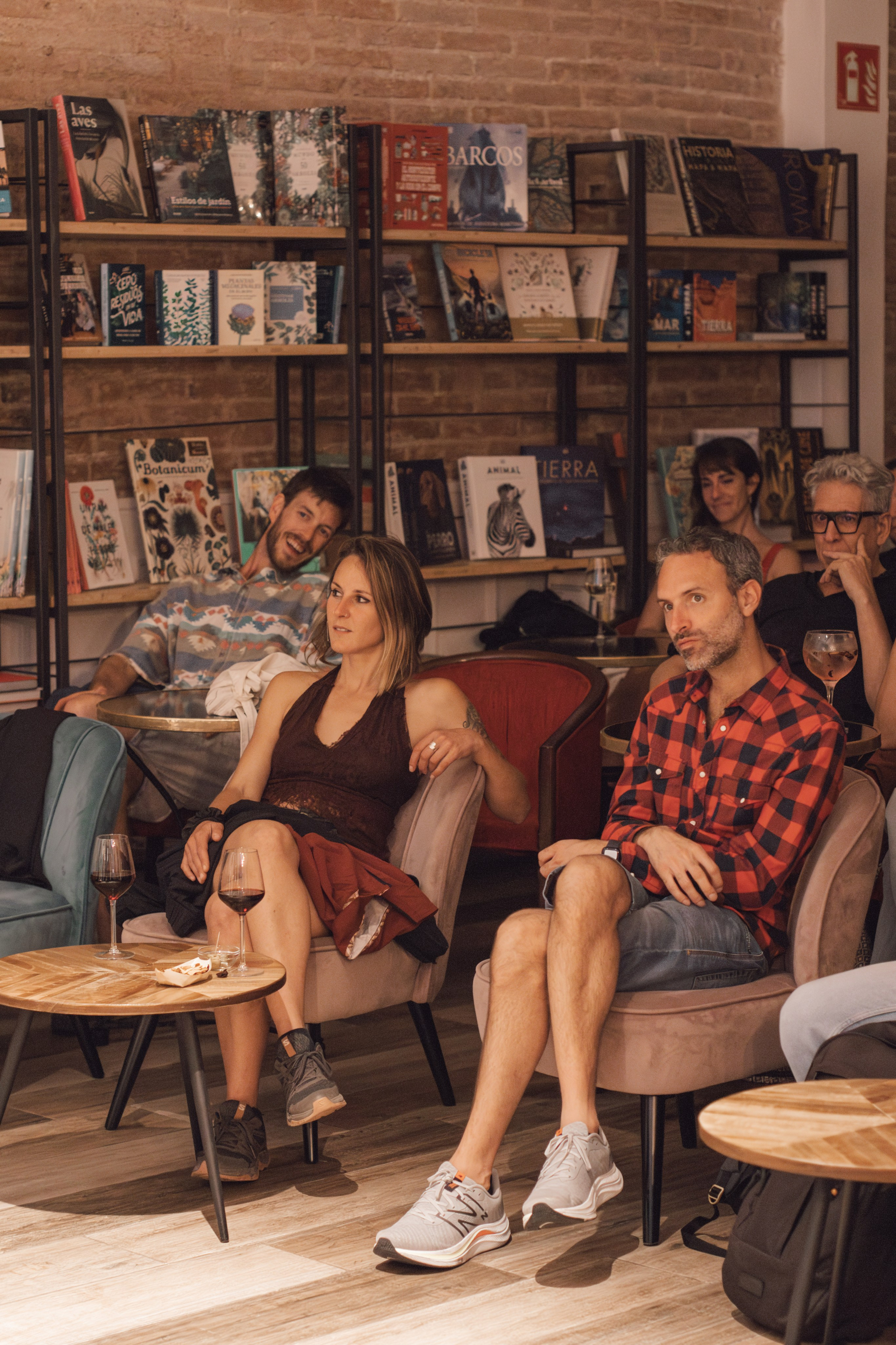 Neslive Music, Barcelona. Alexandra Uzianova — photo and video content in Barcelona