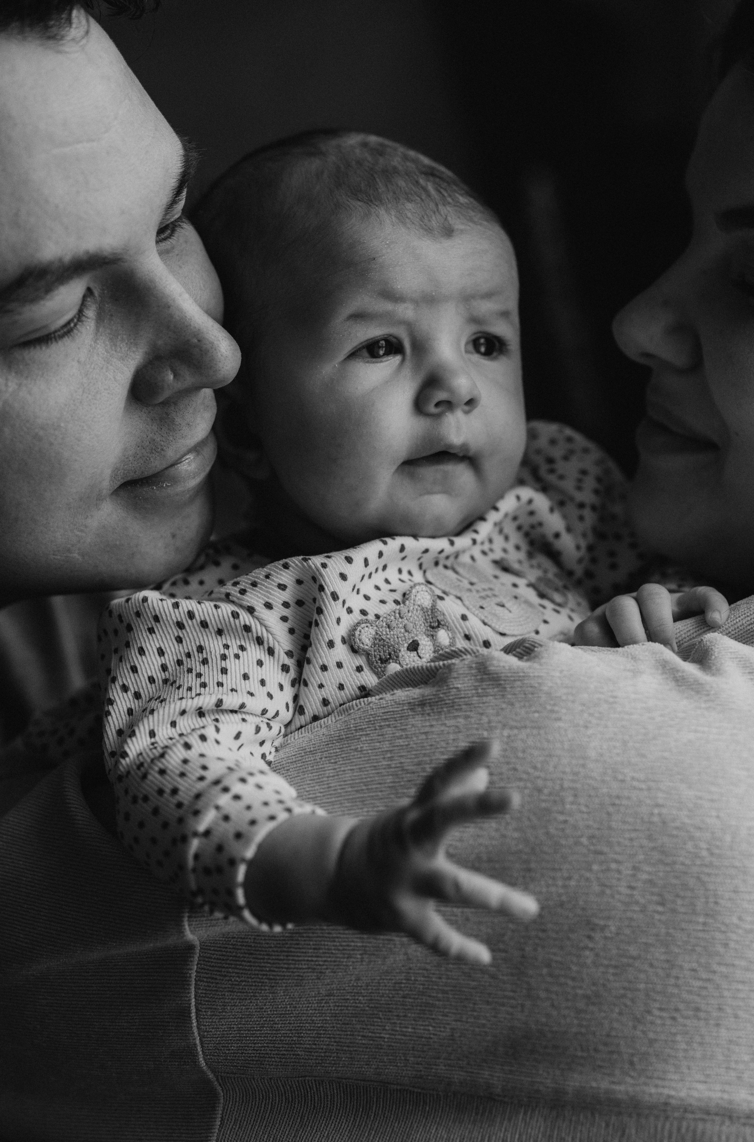 Family, photoshoot, couple. Wedding and potrait photographer in Helsinki Vickan O