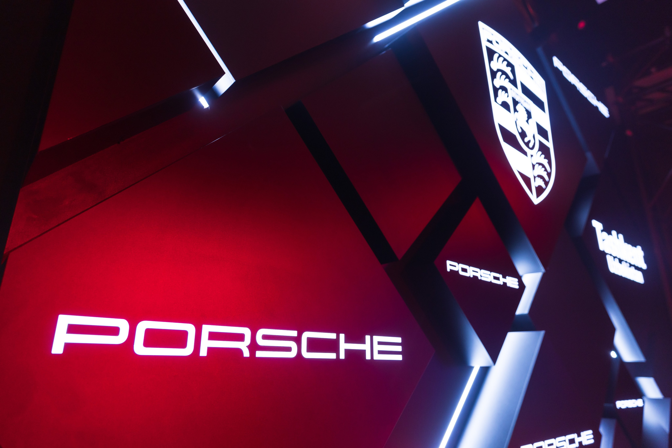 Porsche Studio. Открытие первого официального дилерского центра Porsche в Узбекистане. Профессиональная Фото-Видео Студия Геннадия Нестеренко | Ташкент и Весь Узбекистан