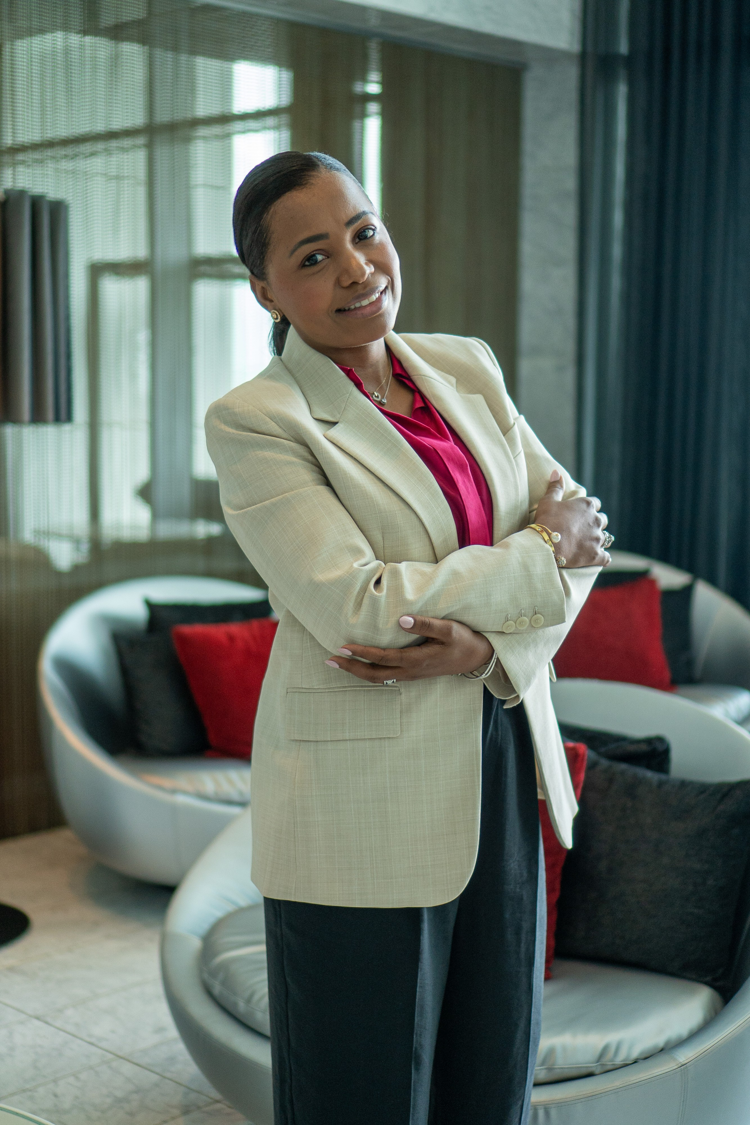 Raquel Ribeiro. Frames by Giovani Braga